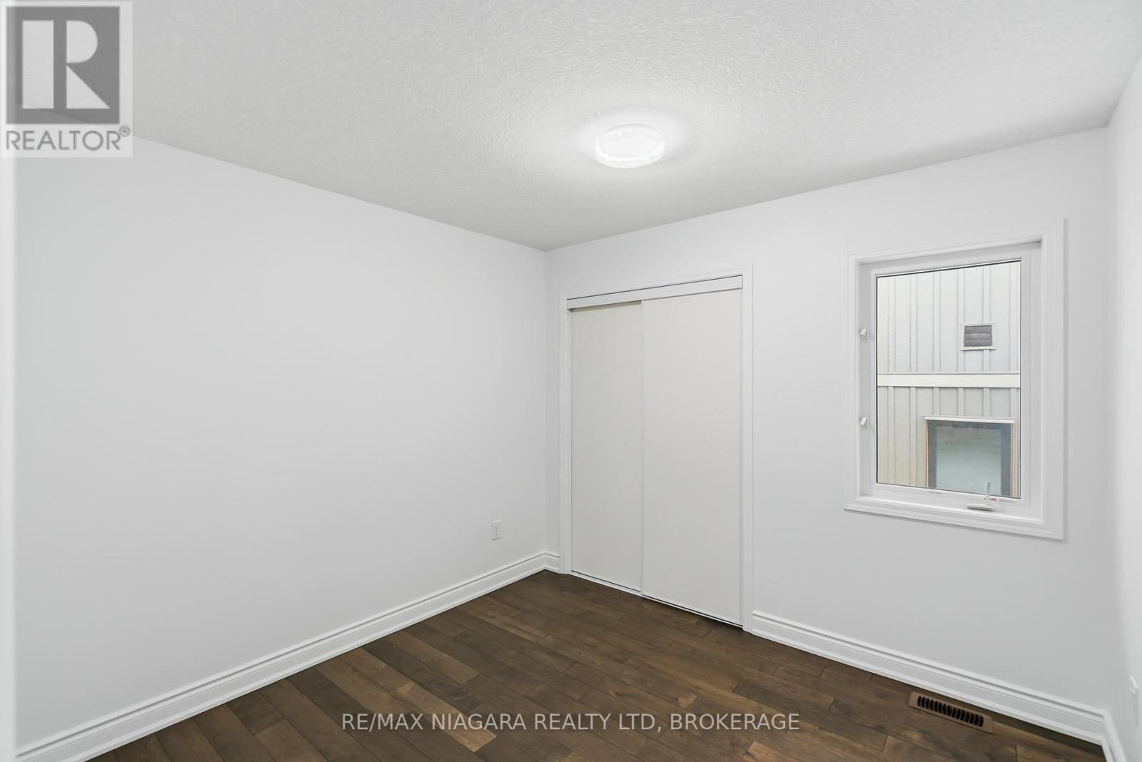 8139 Buckeye Crescent, Niagara Falls, Ontario  L2H 2Y6 - Photo 27 - X12725792