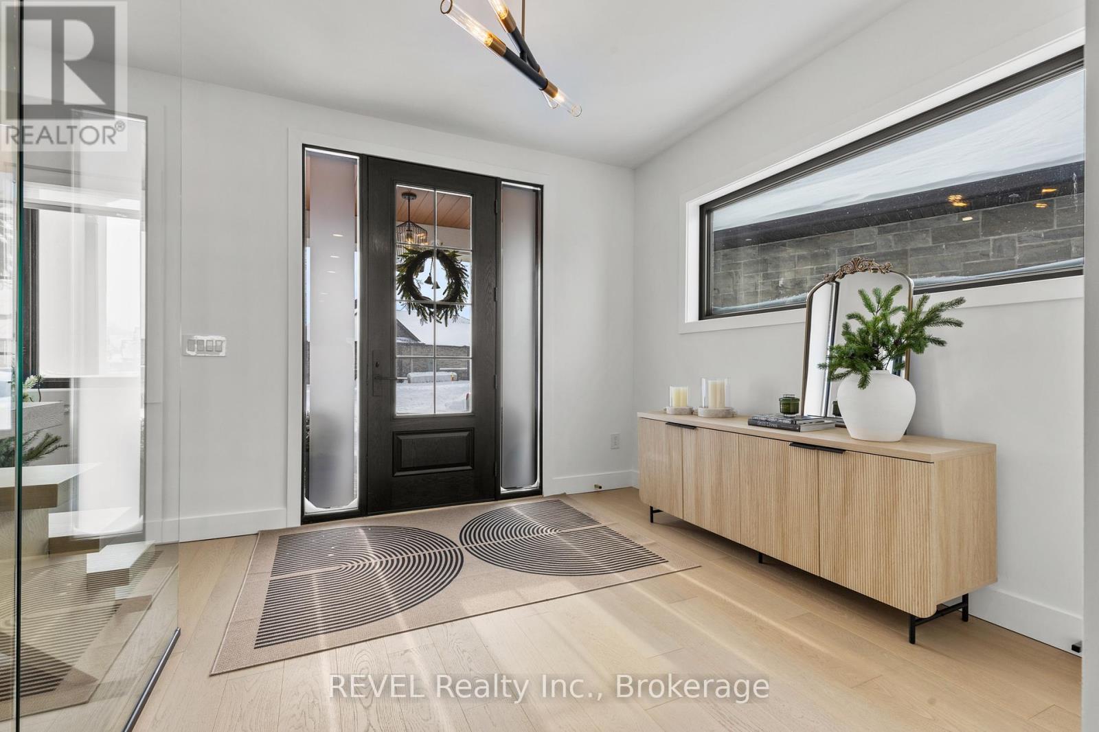 55 Swan Avenue, Pelham, Ontario  L0S 1E6 - Photo 4 - X12730112