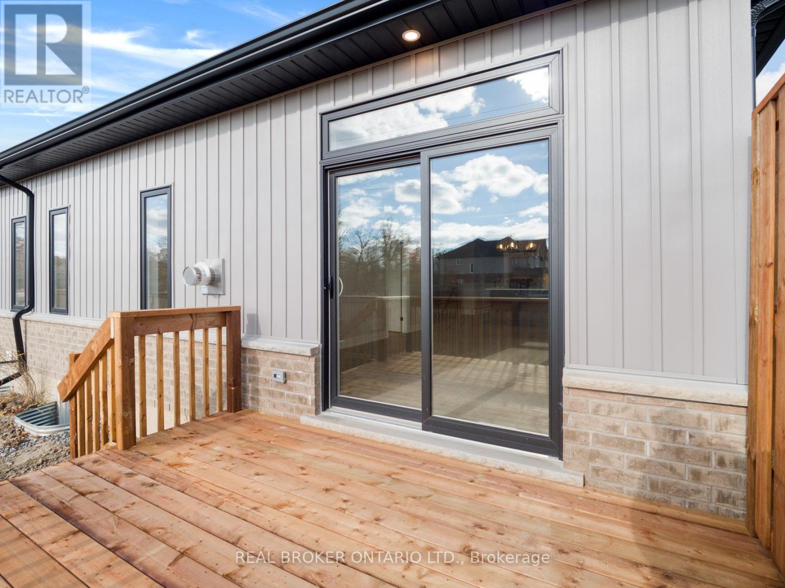 26 Austin Drive, Welland, Ontario  L3C 0J8 - Photo 24 - X12730940
