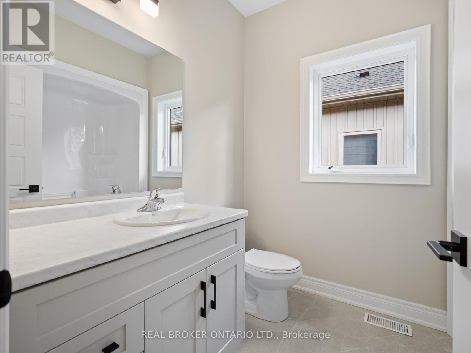 26 Austin Drive, Welland, Ontario  L3C 0J8 - Photo 6 - X12730940