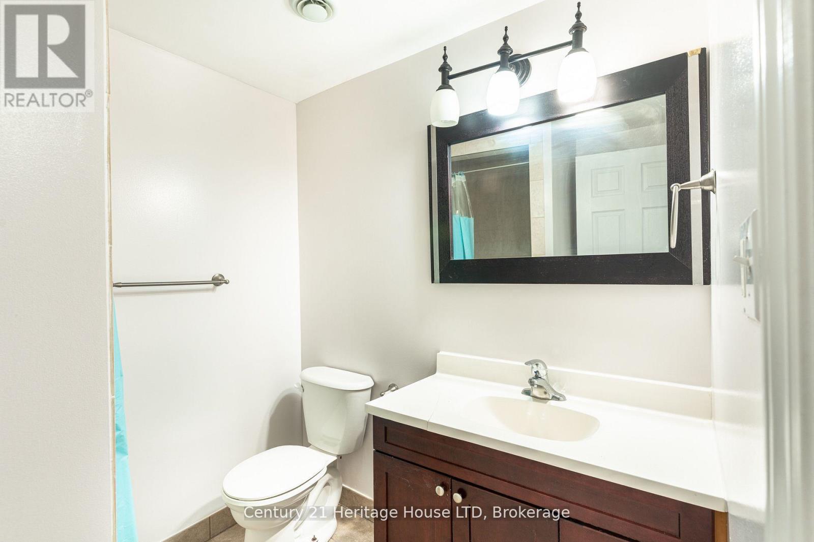 387 First Avenue, Welland, Ontario  L3C 5R3 - Photo 22 - X12742562