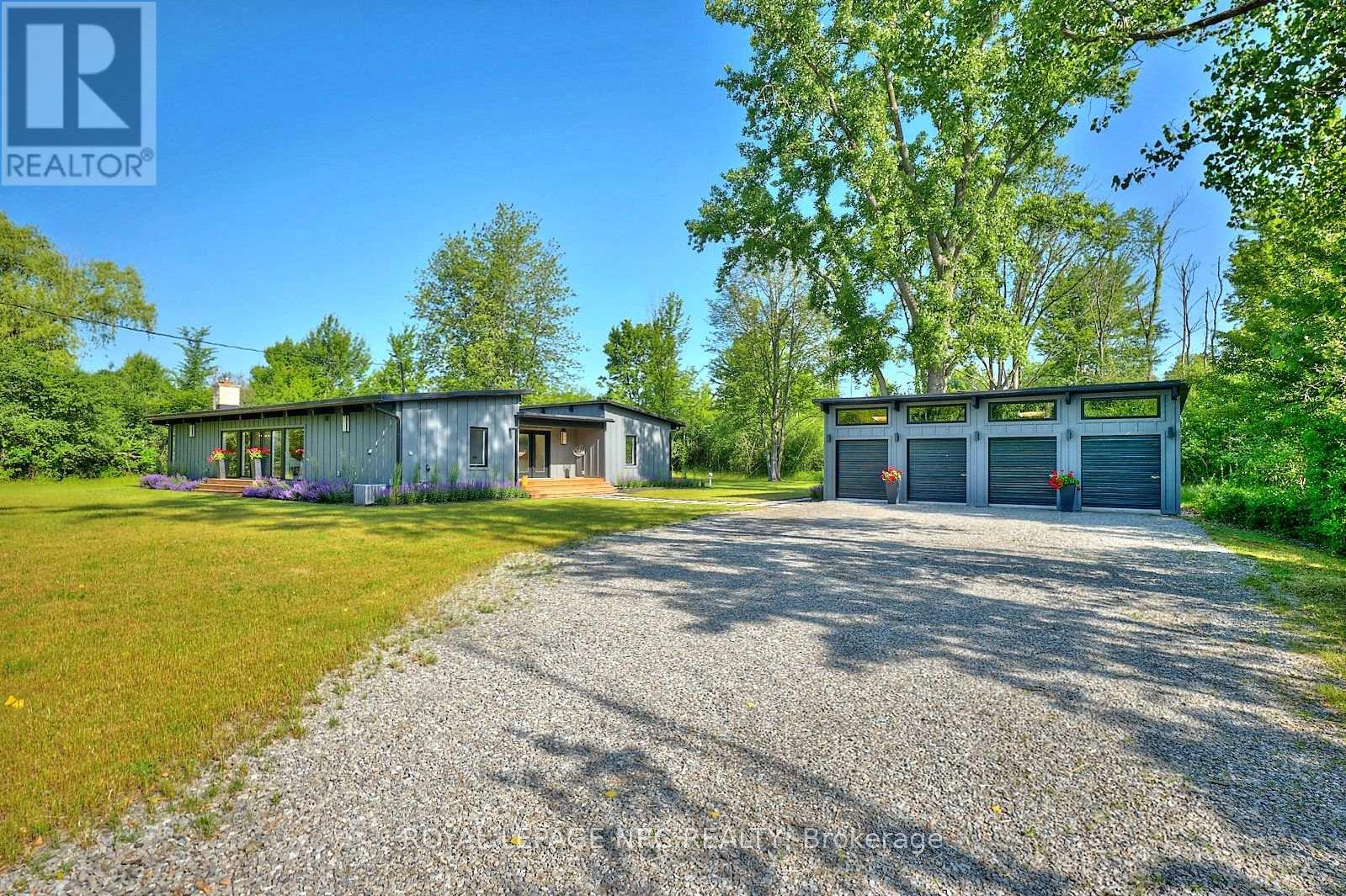 1904 Macdonald Drive, Fort Erie, Ontario  L2A 5M4 - Photo 4 - X12751324