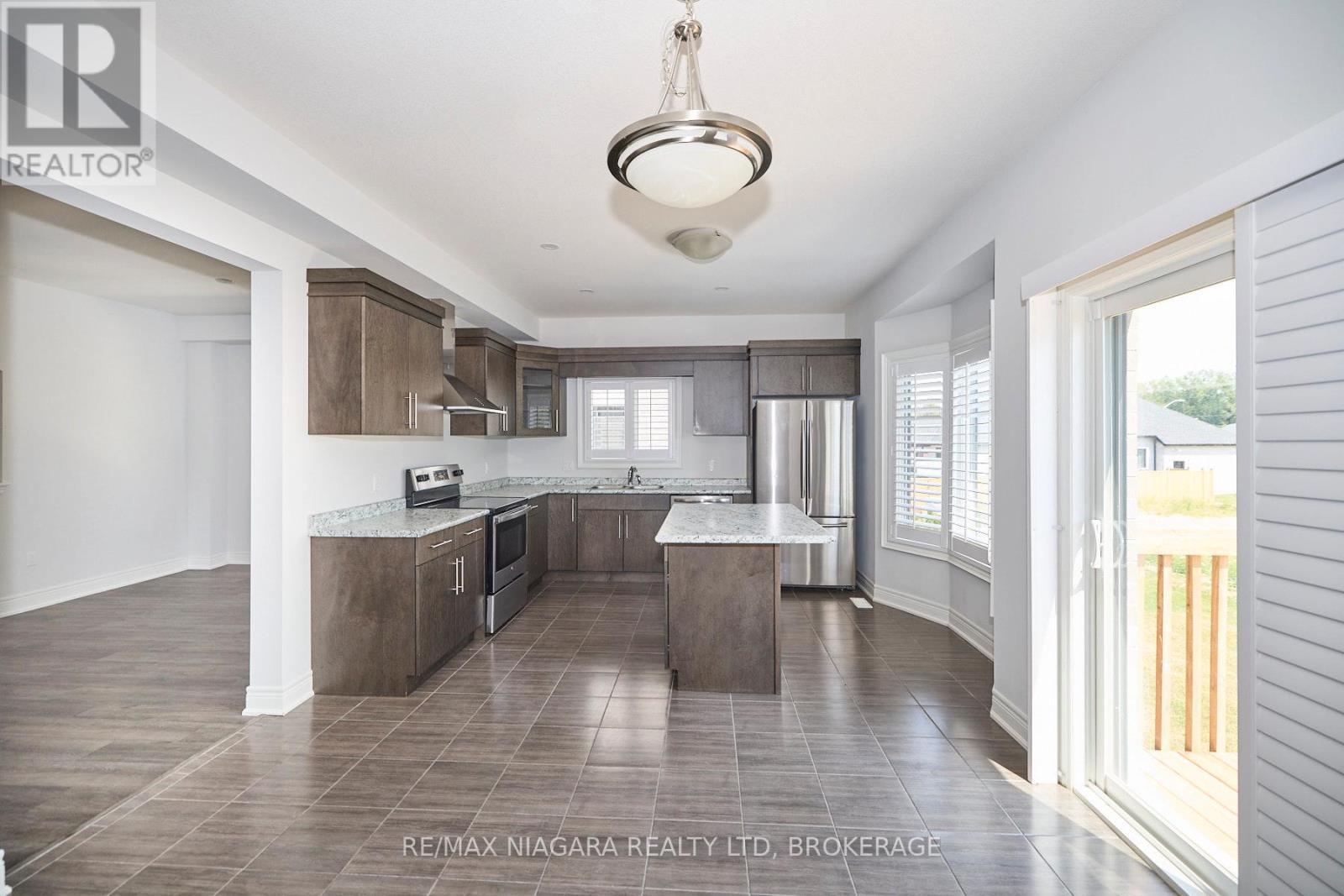 3624 Allen Trail, Fort Erie, Ontario  L0S 1N0 - Photo 11 - X12754060