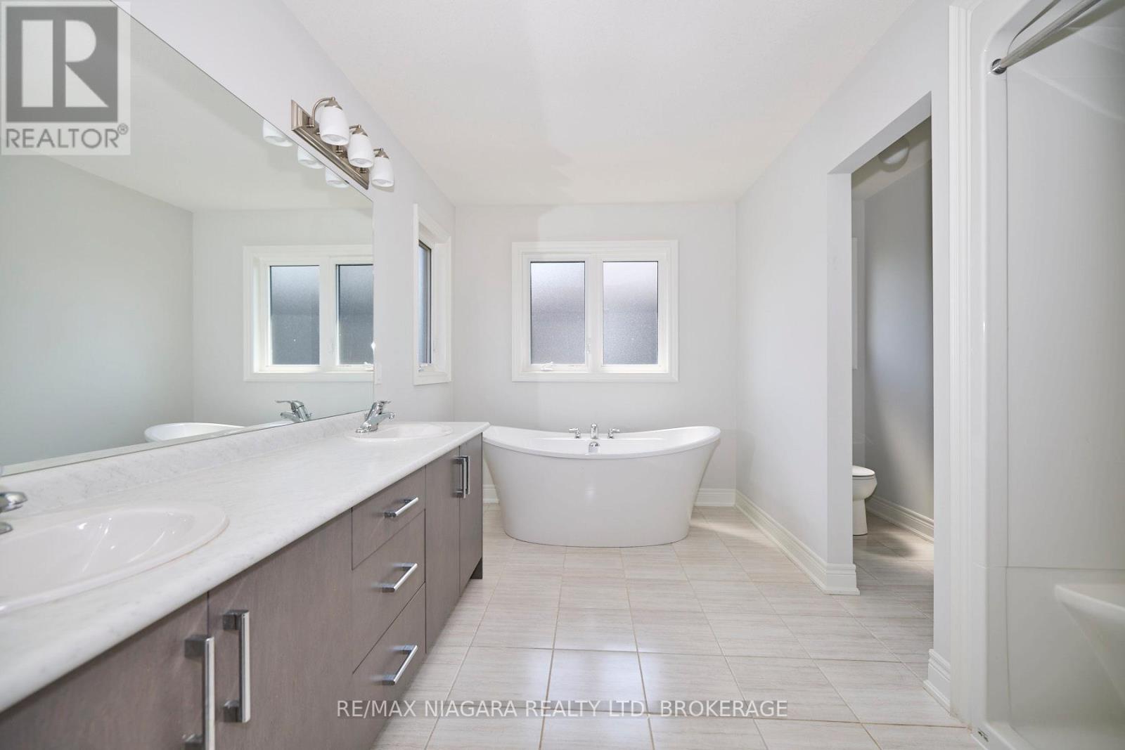 3624 Allen Trail, Fort Erie, Ontario  L0S 1N0 - Photo 31 - X12754060