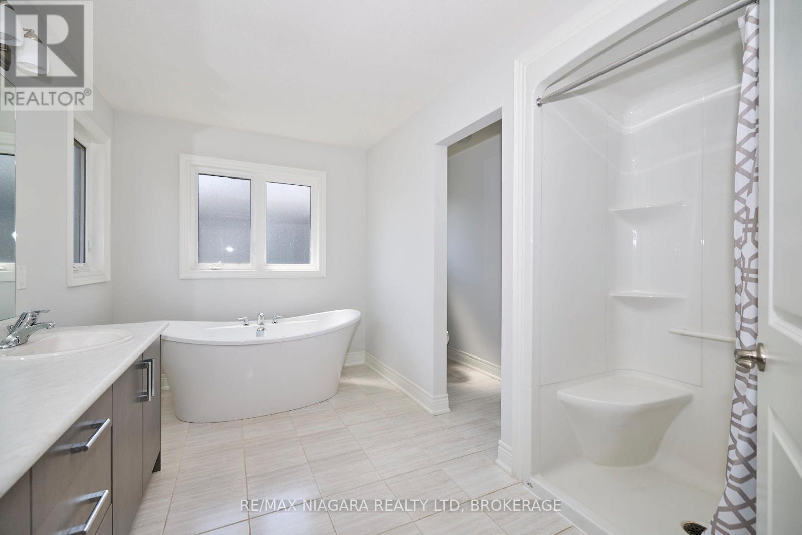 3624 Allen Trail, Fort Erie, Ontario  L0S 1N0 - Photo 32 - X12754060