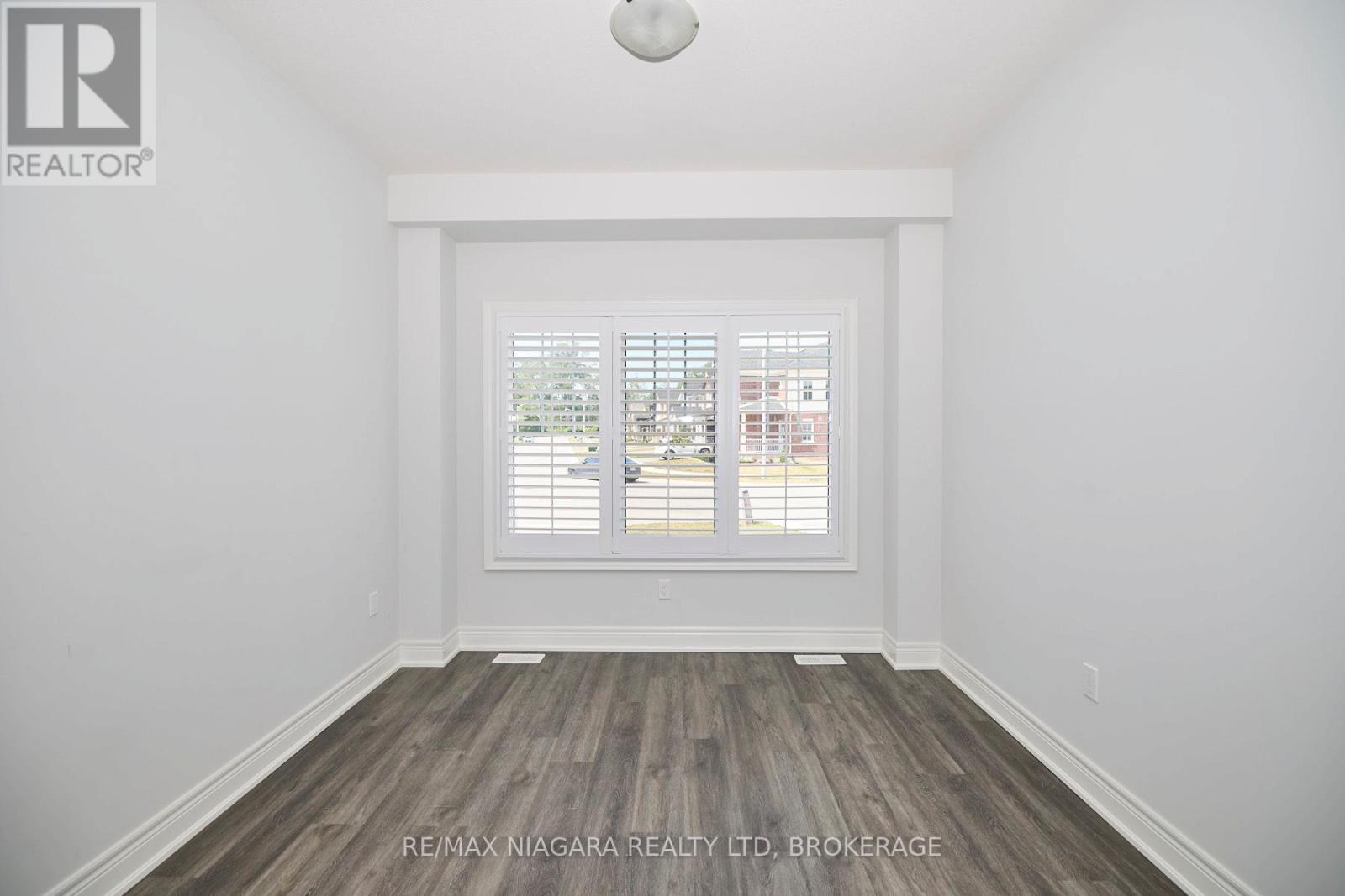 3624 Allen Trail, Fort Erie, Ontario  L0S 1N0 - Photo 5 - X12754060