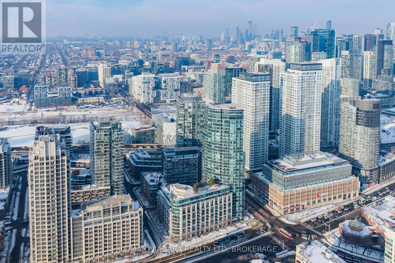 1601 - 600 Fleet Street, Toronto, Ontario  M5V 1B7 - Photo 4 - C12756654