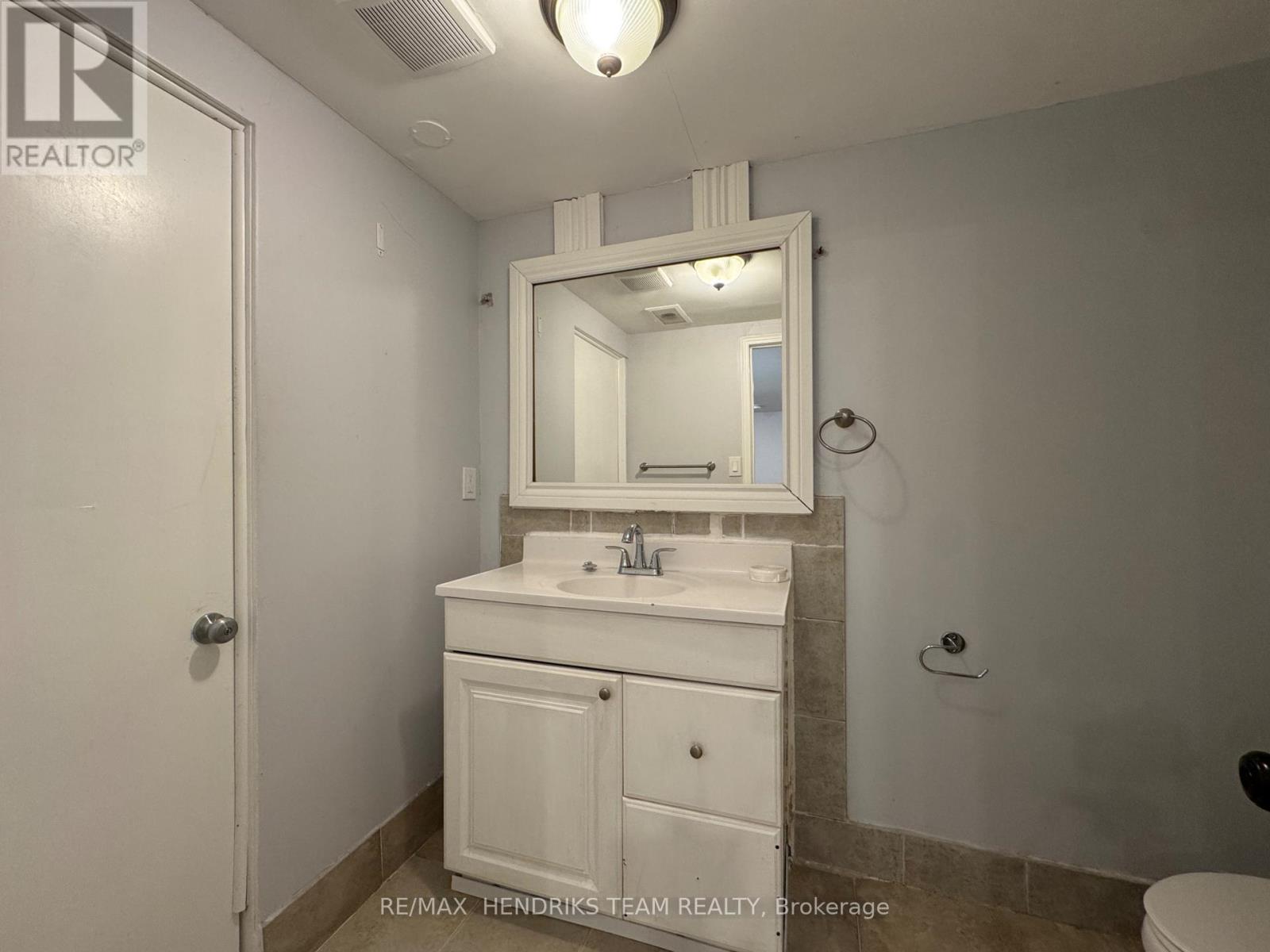 Lower - 14 Rendale Avenue, St. Catharines, Ontario  L2M 6G1 - Photo 13 - X12756992