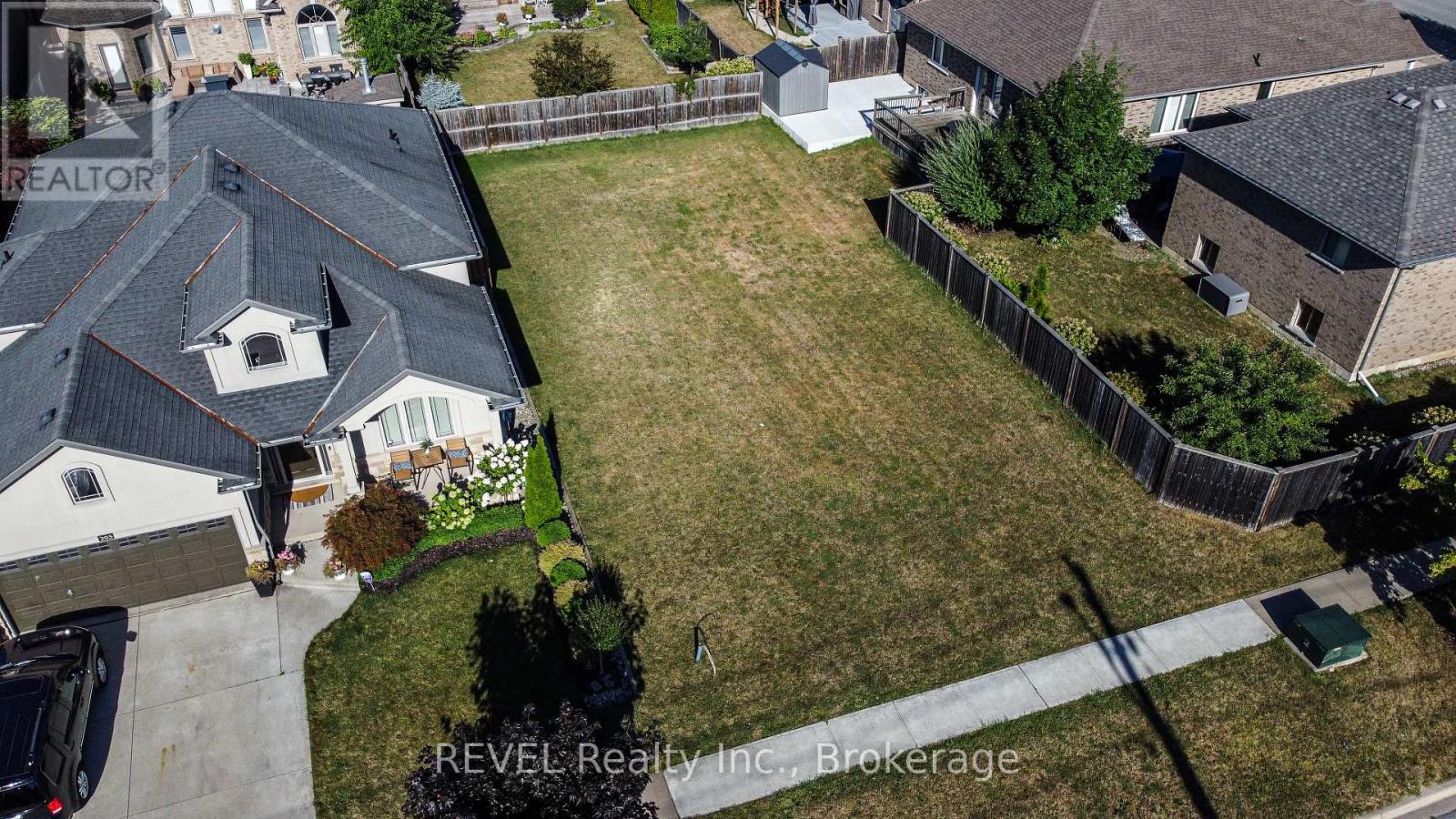 201 First Street Louth, St. Catharines, Ontario  L2W 1C2 - Photo 3 - X12764252
