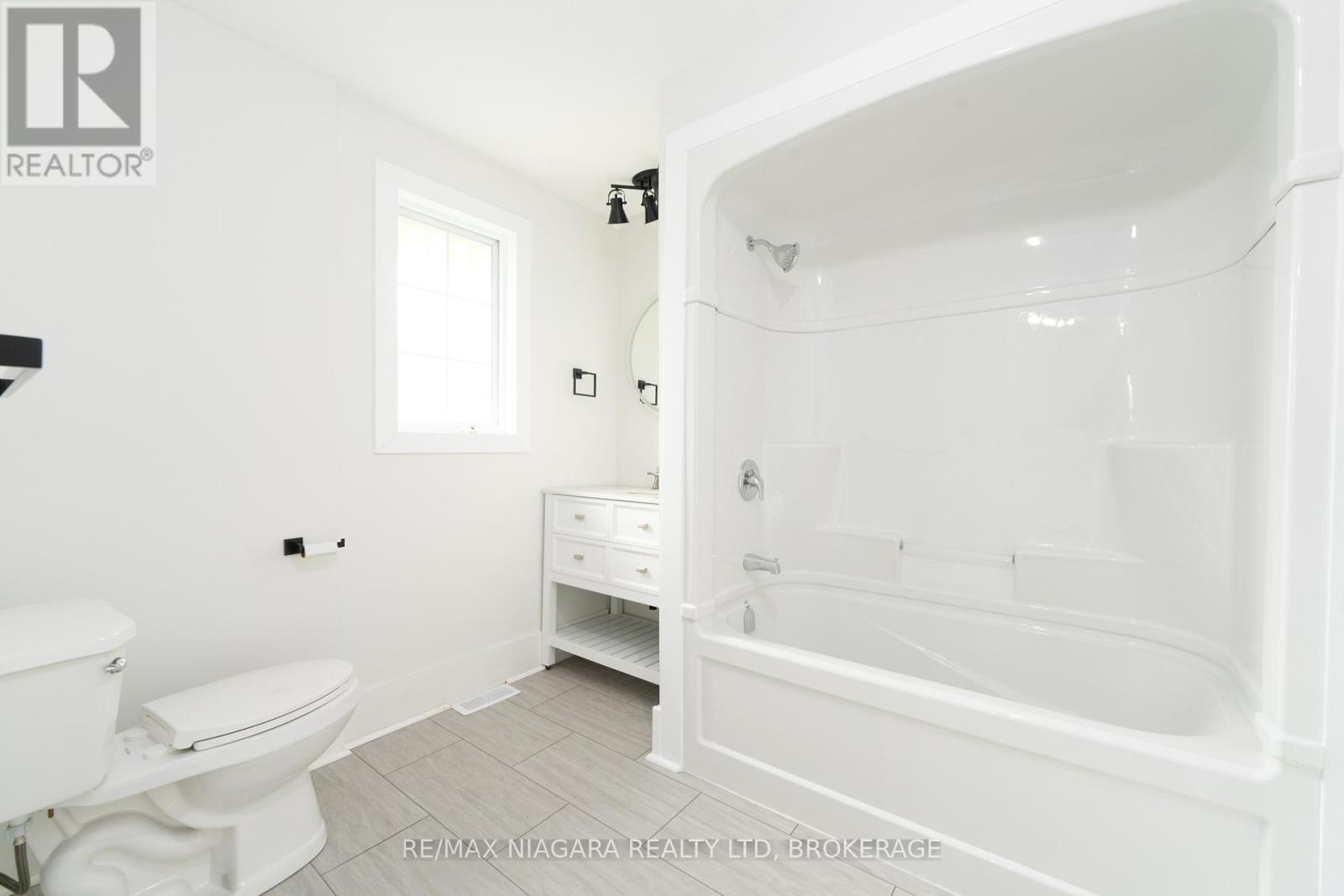 62 Bertie Street, Fort Erie, Ontario  L2A 1X9 - Photo 22 - X12767290