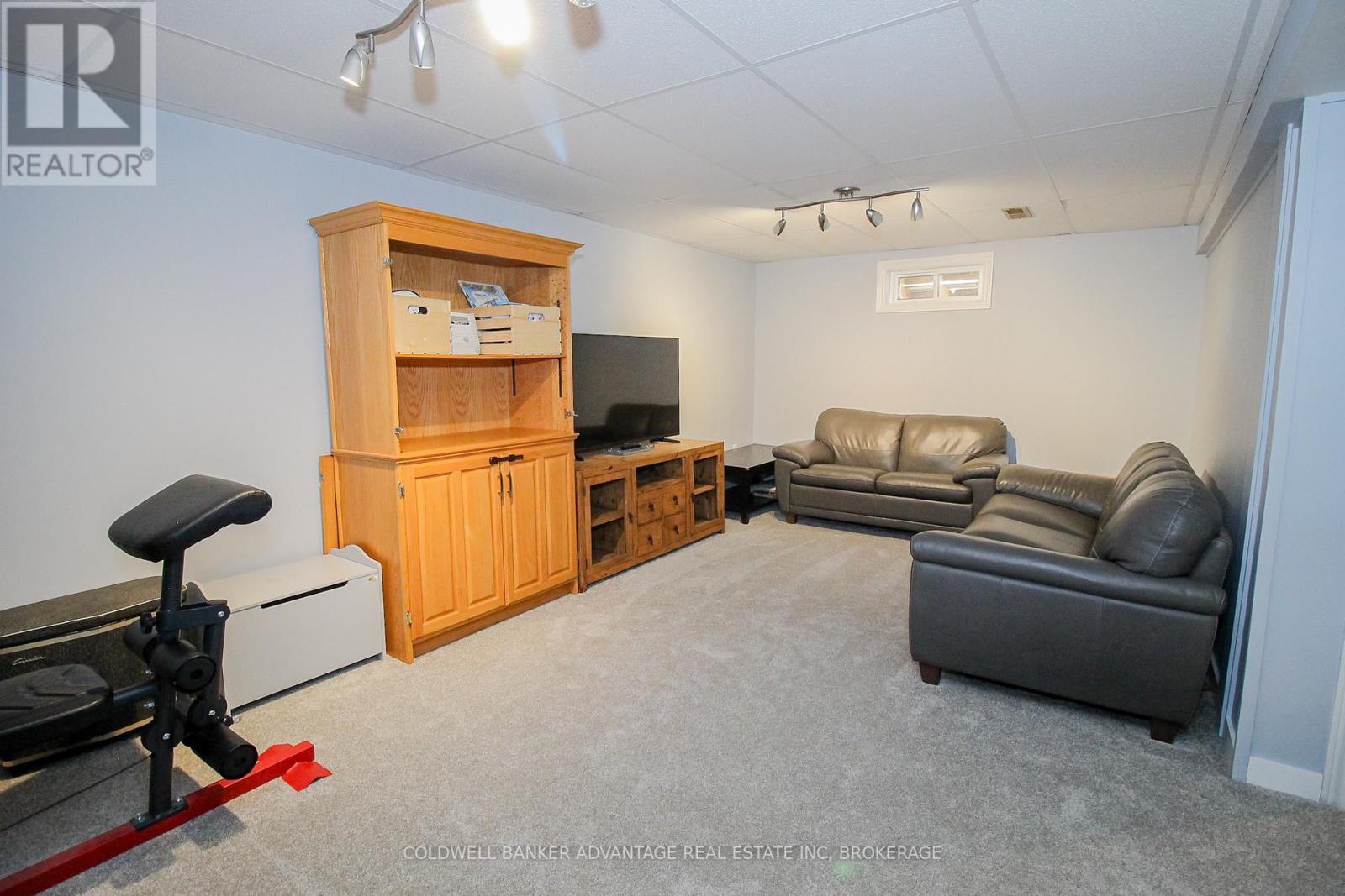 42 Newleaf Crescent, Welland, Ontario  L3C 6B4 - Photo 16 - X12777298