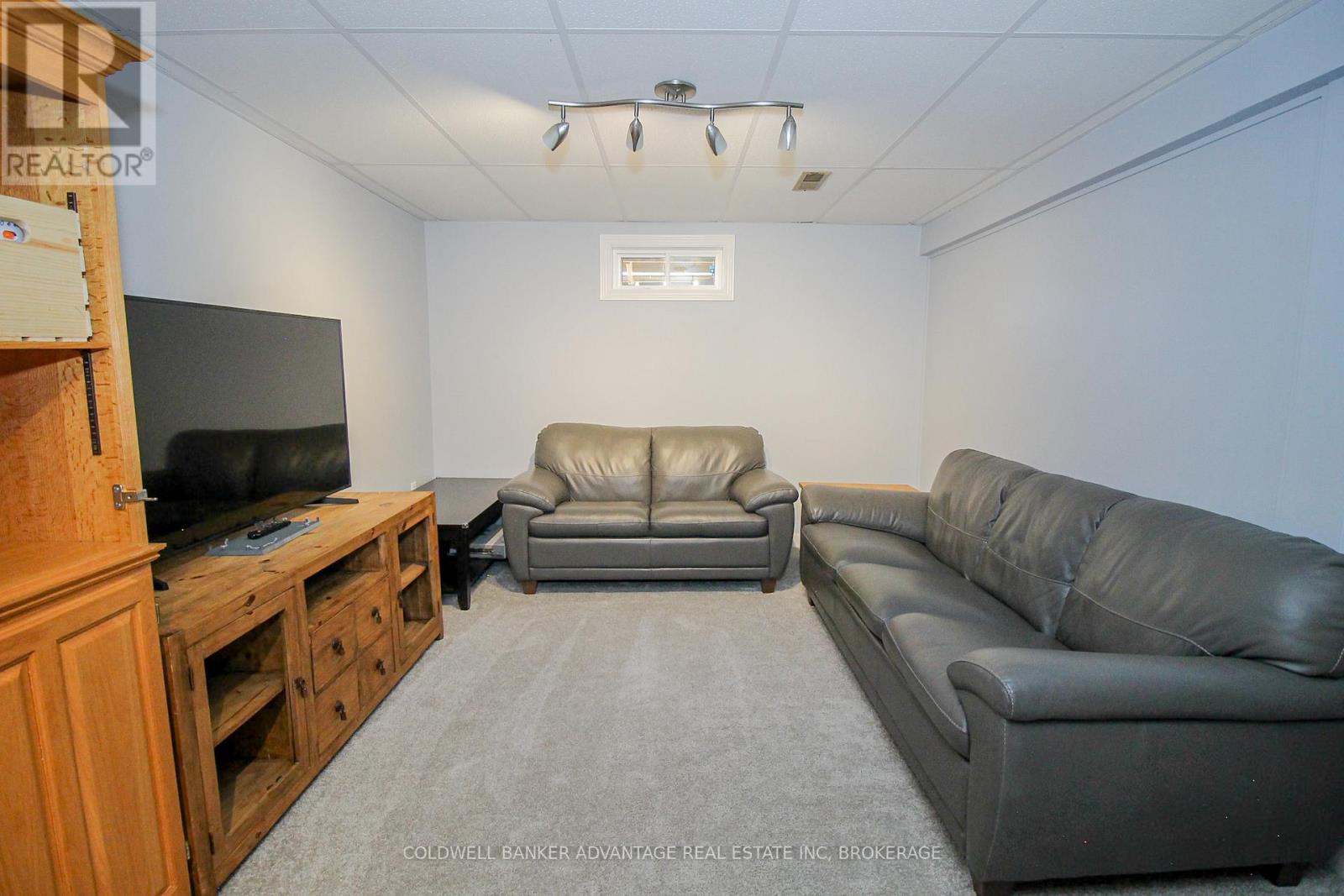 42 Newleaf Crescent, Welland, Ontario  L3C 6B4 - Photo 17 - X12777298