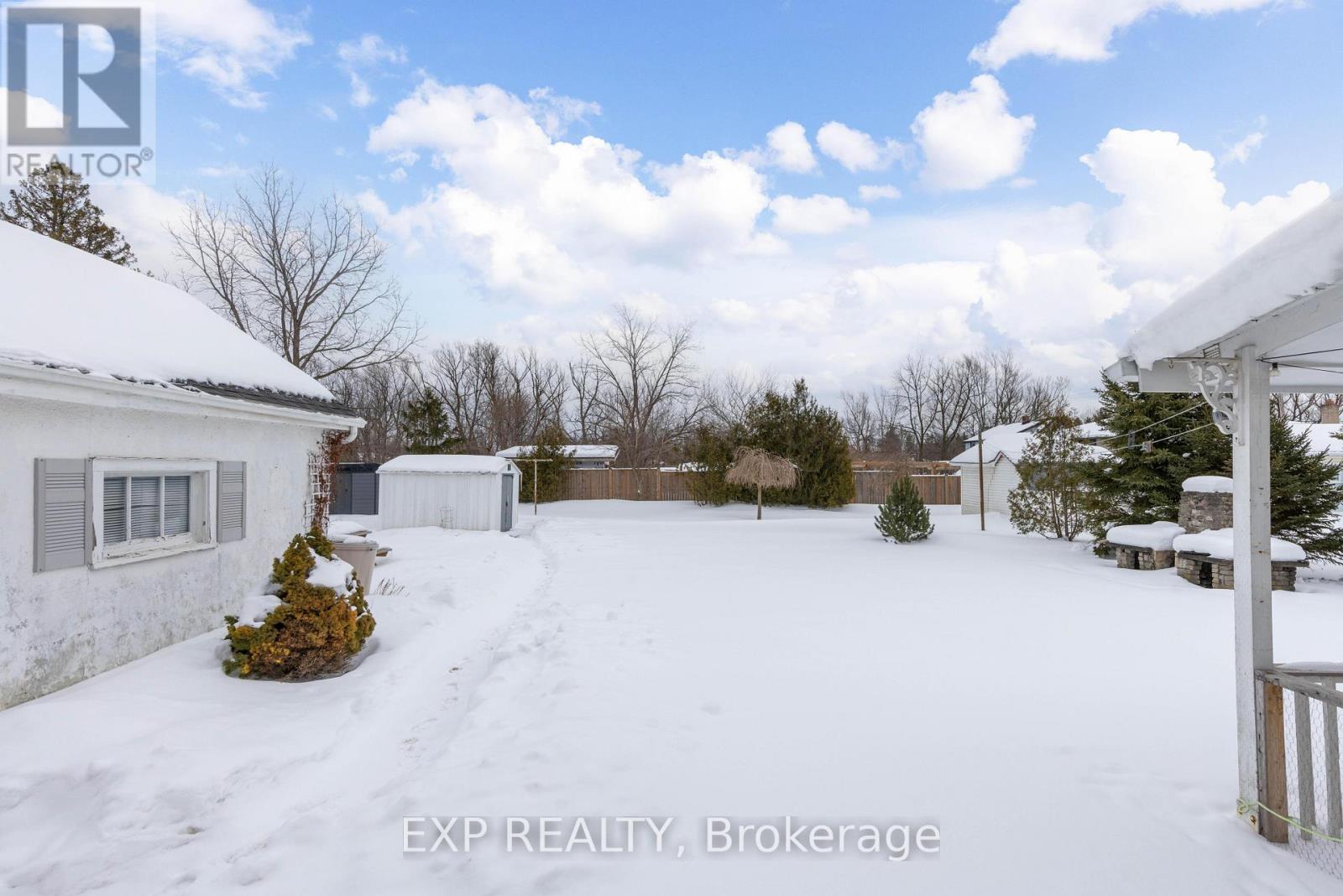 412 South Pelham Road, Welland, Ontario  L3C 3C6 - Photo 5 - X12778346