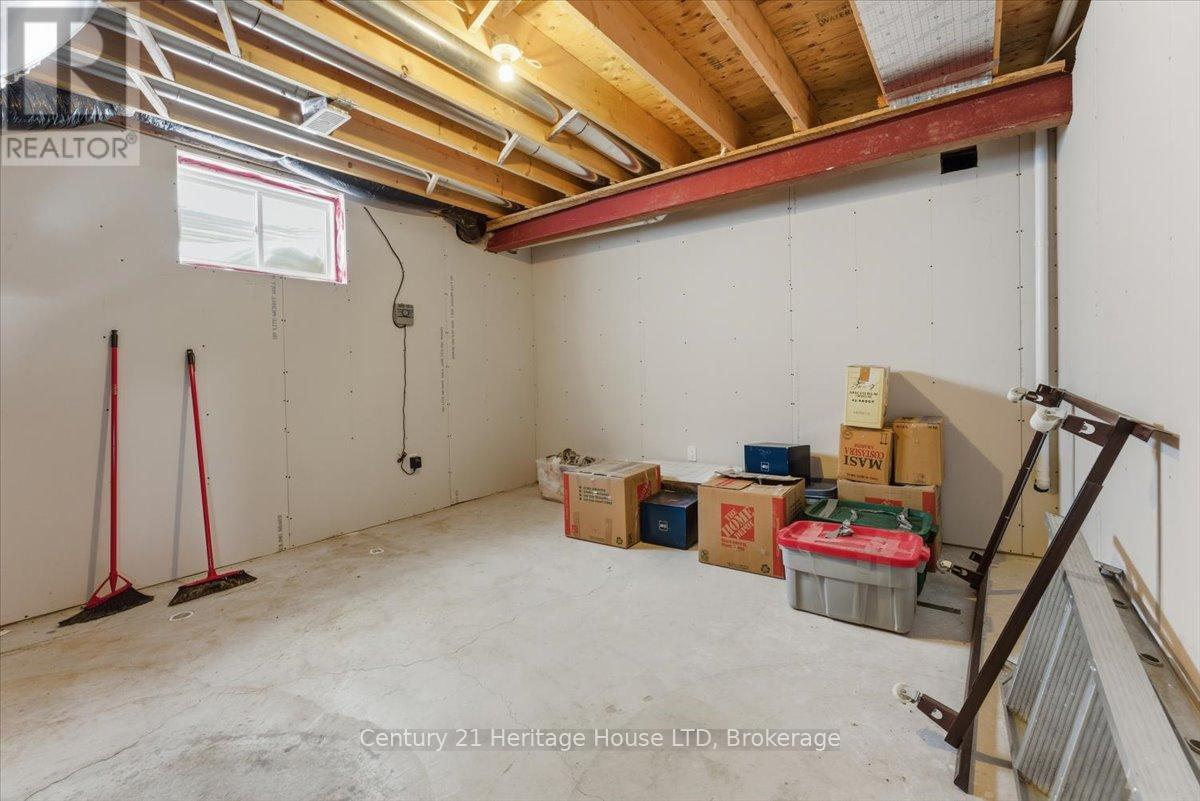 125 Clare Avenue, Welland, Ontario  L3C 0B7 - Photo 31 - X12779530