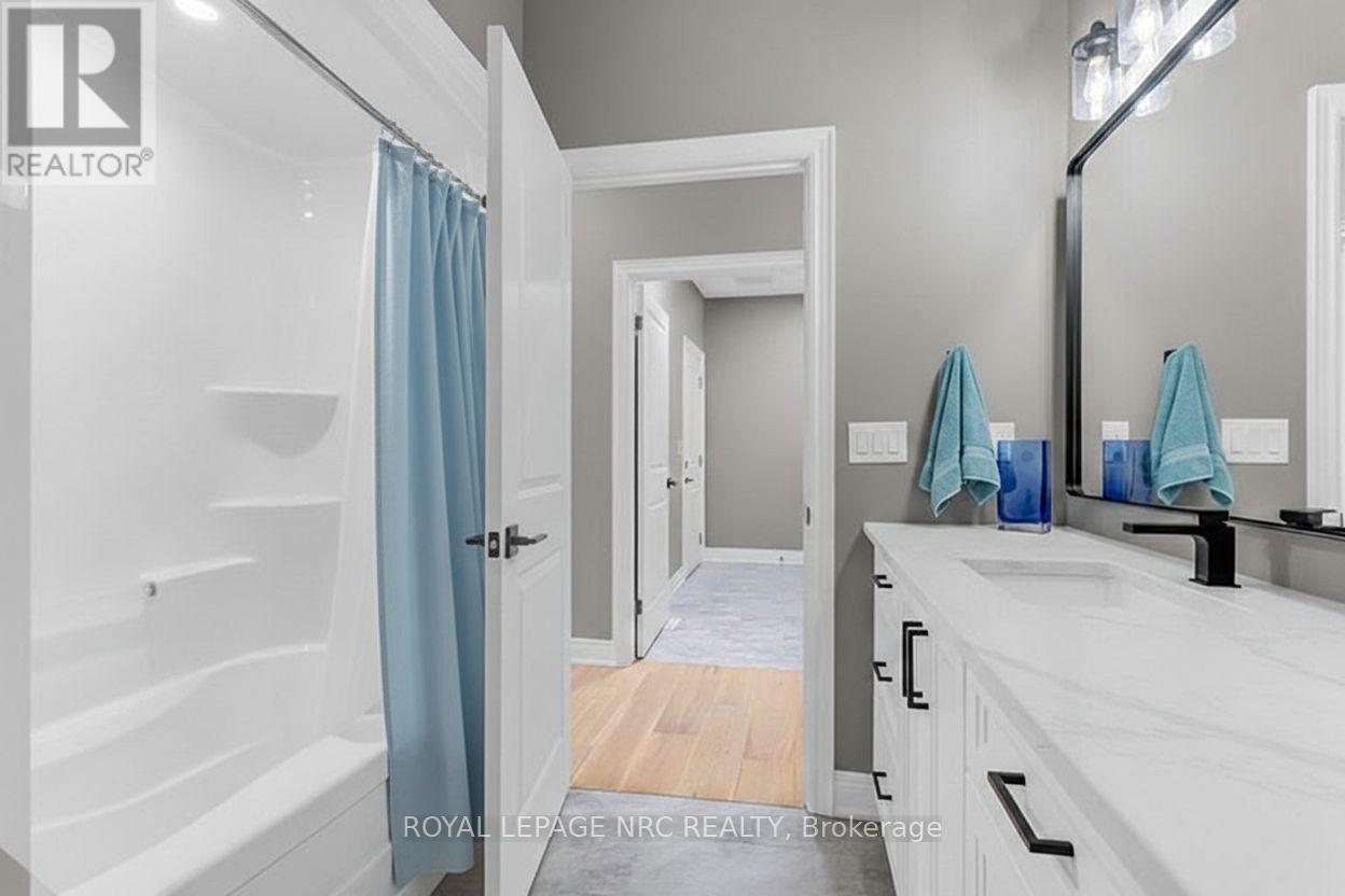 738 Clarence Street, Port Colborne, Ontario  L3K 0A8 - Photo 24 - X12780732