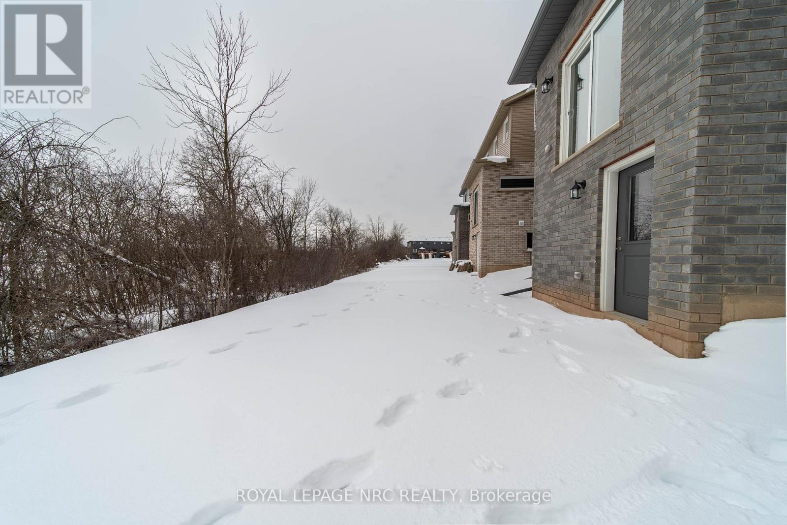 52 Willson Drive, Thorold, Ontario  L2V 0G7 - Photo 21 - X12784910