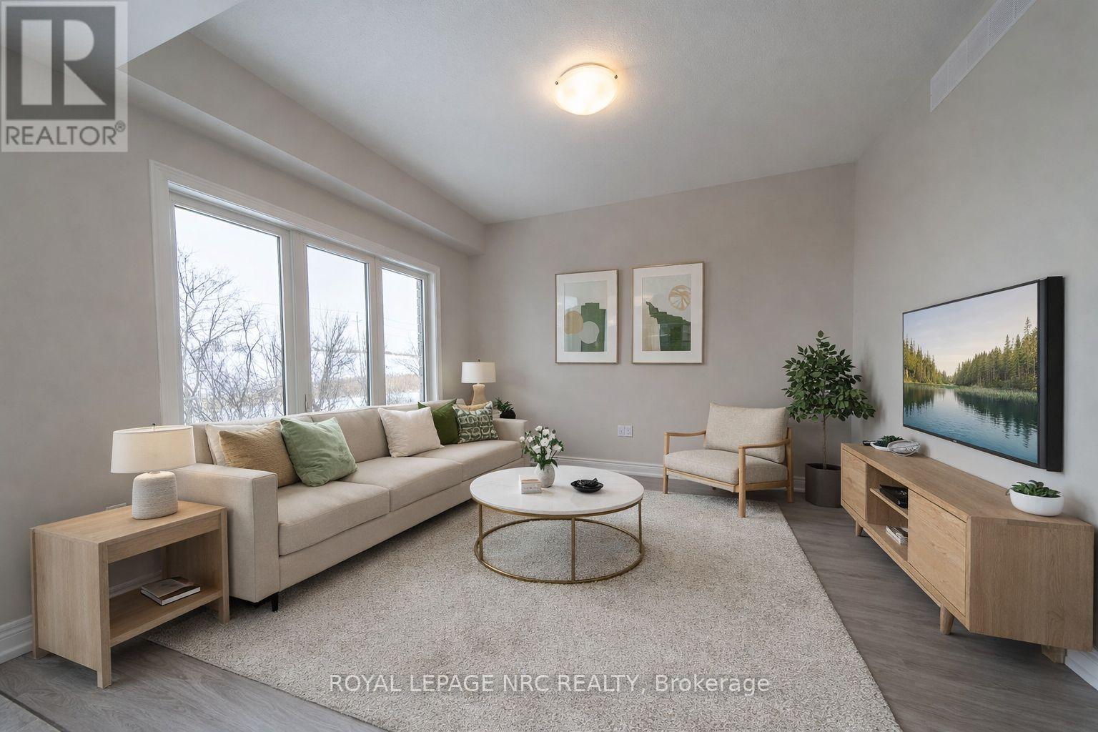 52 Willson Drive, Thorold, Ontario  L2V 0G7 - Photo 3 - X12784910