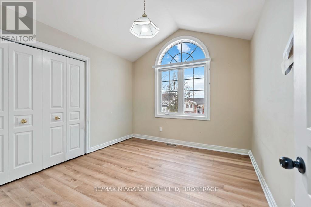 7874 Bishop Avenue, Niagara Falls, Ontario  L2H 3C6 - Photo 15 - X12784940