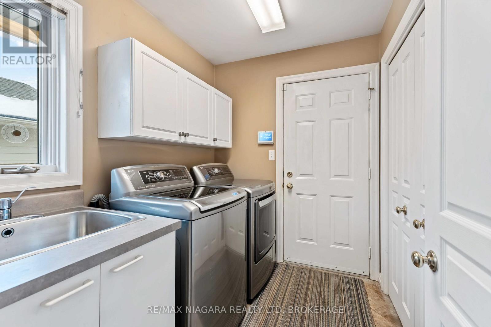 7874 Bishop Avenue, Niagara Falls, Ontario  L2H 3C6 - Photo 23 - X12784940