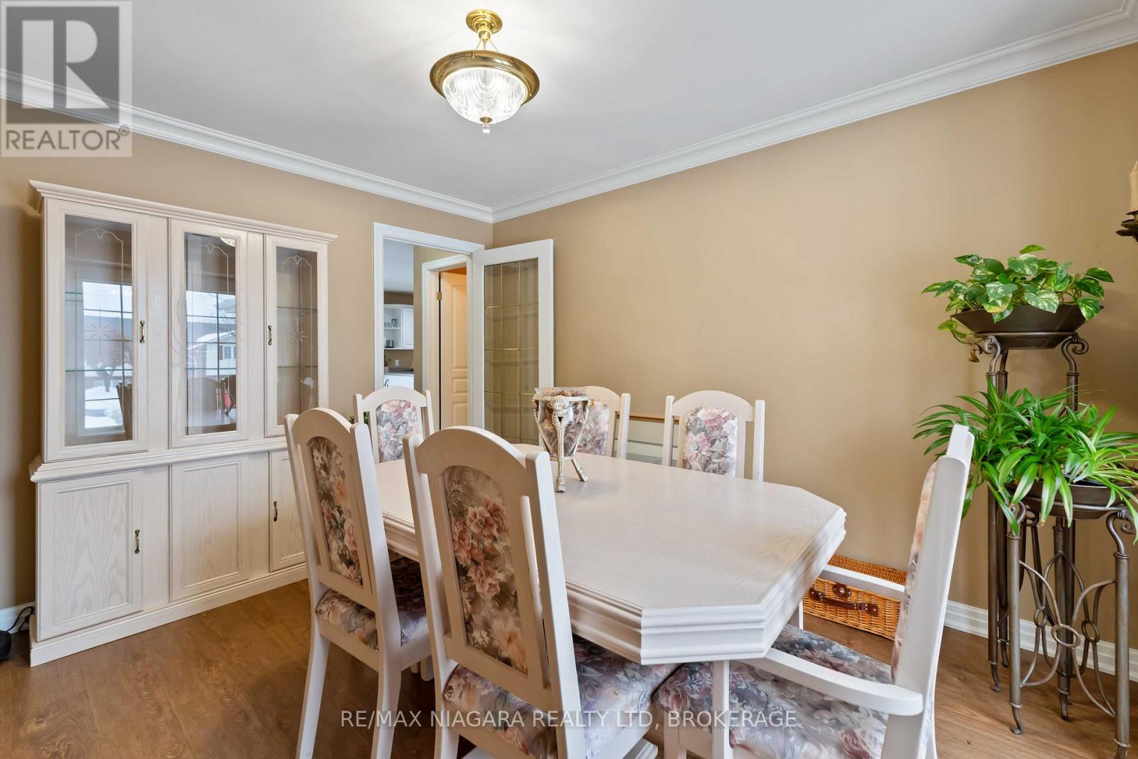 7874 Bishop Avenue, Niagara Falls, Ontario  L2H 3C6 - Photo 6 - X12784940