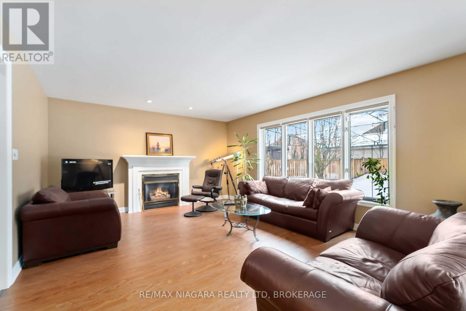 7874 Bishop Avenue, Niagara Falls, Ontario  L2H 3C6 - Photo 7 - X12784940