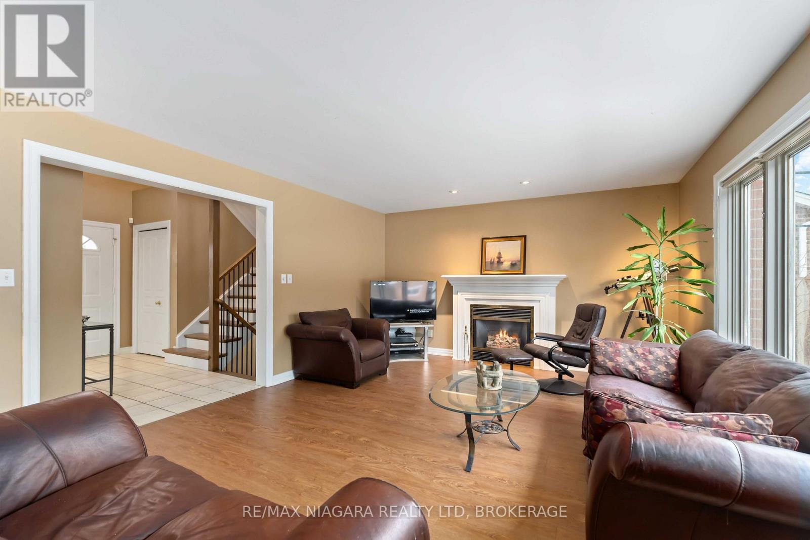 7874 Bishop Avenue, Niagara Falls, Ontario  L2H 3C6 - Photo 8 - X12784940