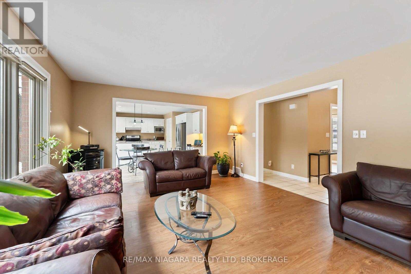 7874 Bishop Avenue, Niagara Falls, Ontario  L2H 3C6 - Photo 9 - X12784940
