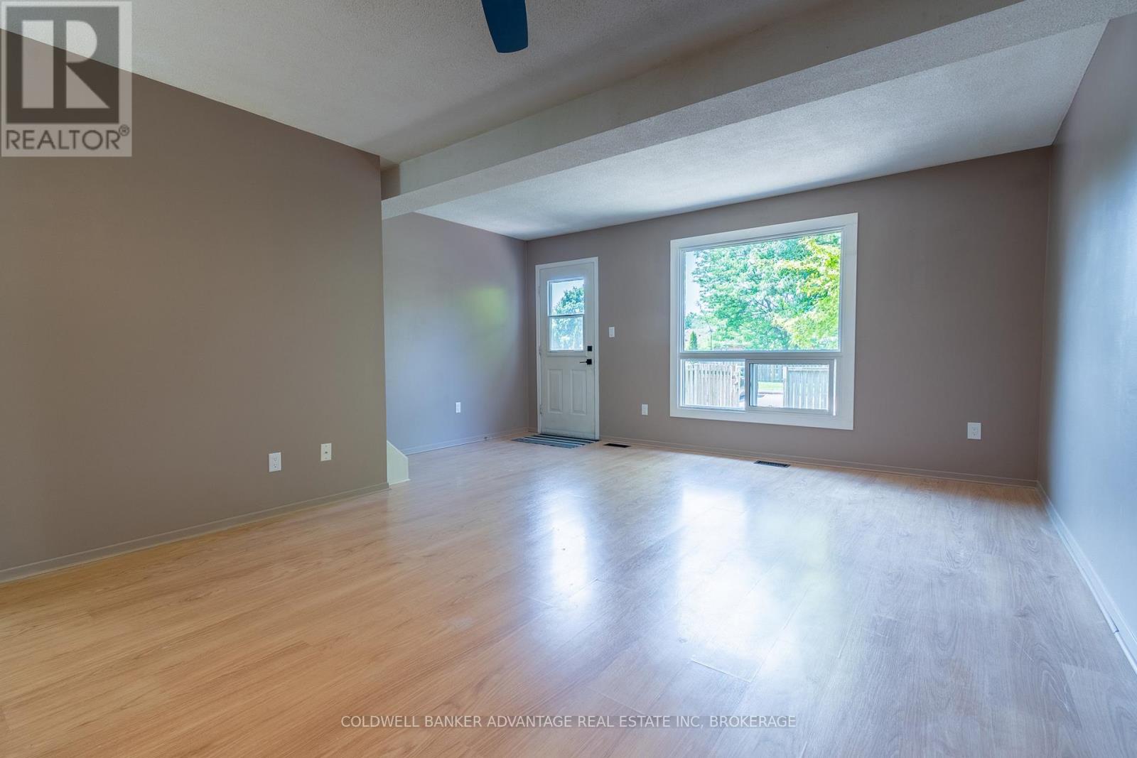 8 - 102 Silvan Drive, Welland, Ontario  L3C 6C3 - Photo 11 - X12787144
