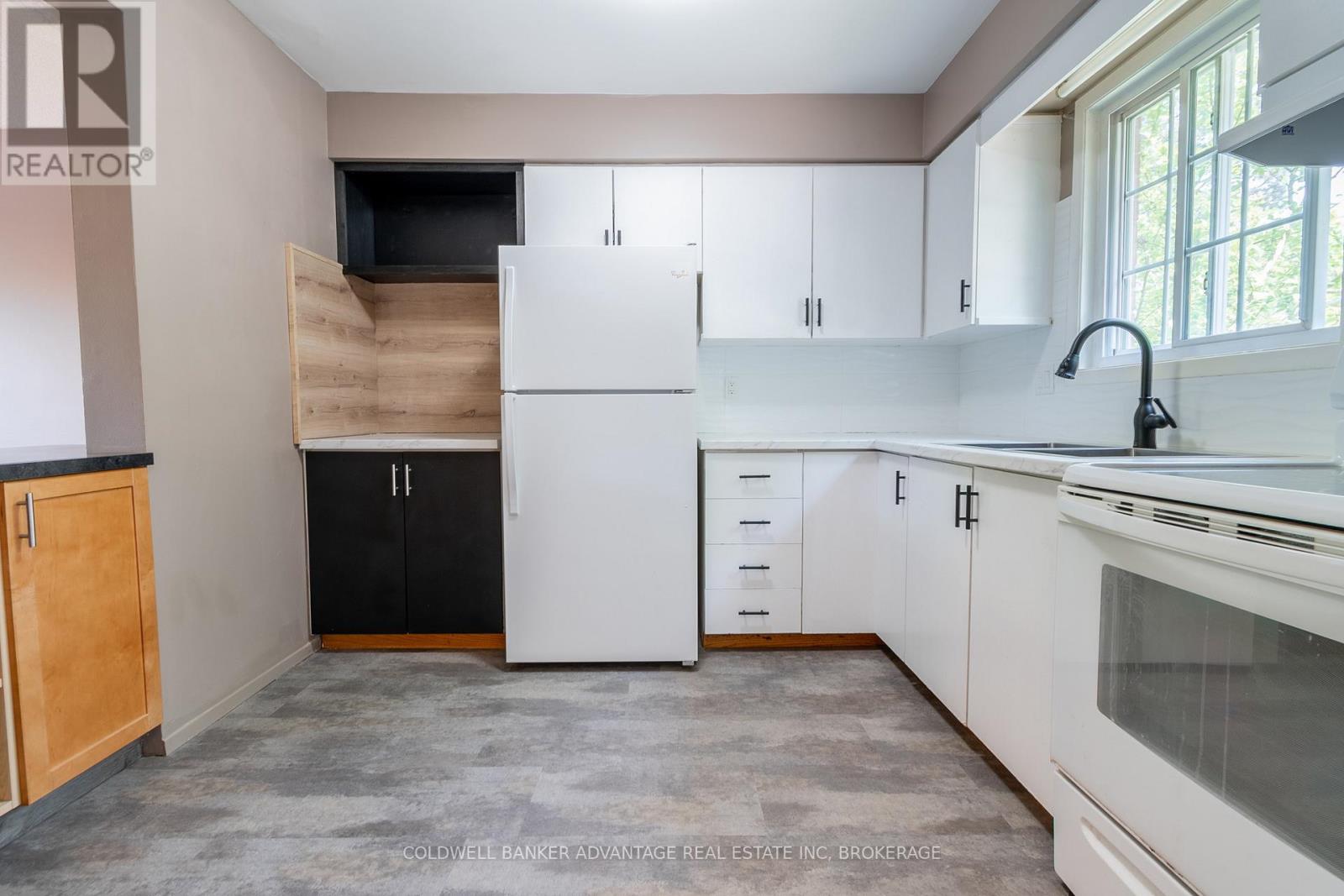 8 - 102 Silvan Drive, Welland, Ontario  L3C 6C3 - Photo 7 - X12787144