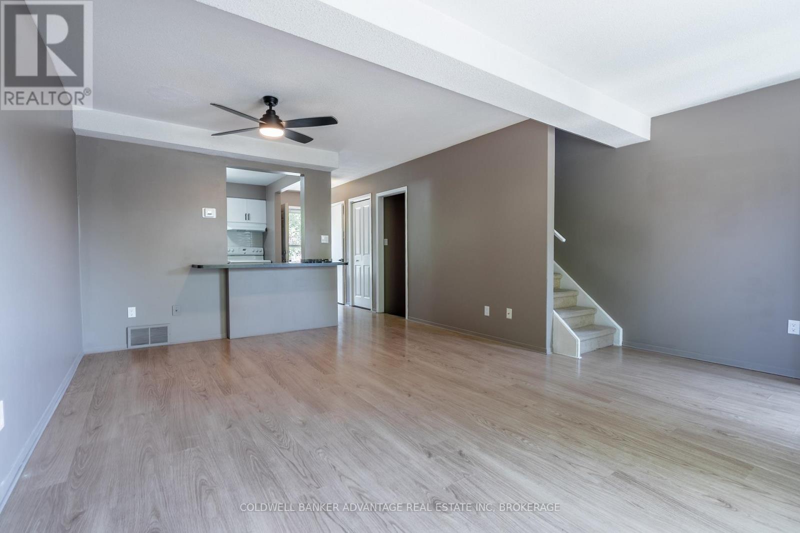 8 - 102 Silvan Drive, Welland, Ontario  L3C 6C3 - Photo 8 - X12787144