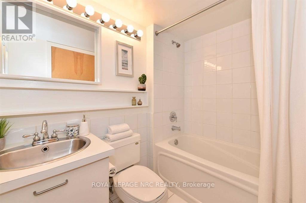 1211 - 255 Richmond Street E, Toronto, Ontario  M5A 4T7 - Photo 10 - C12793302