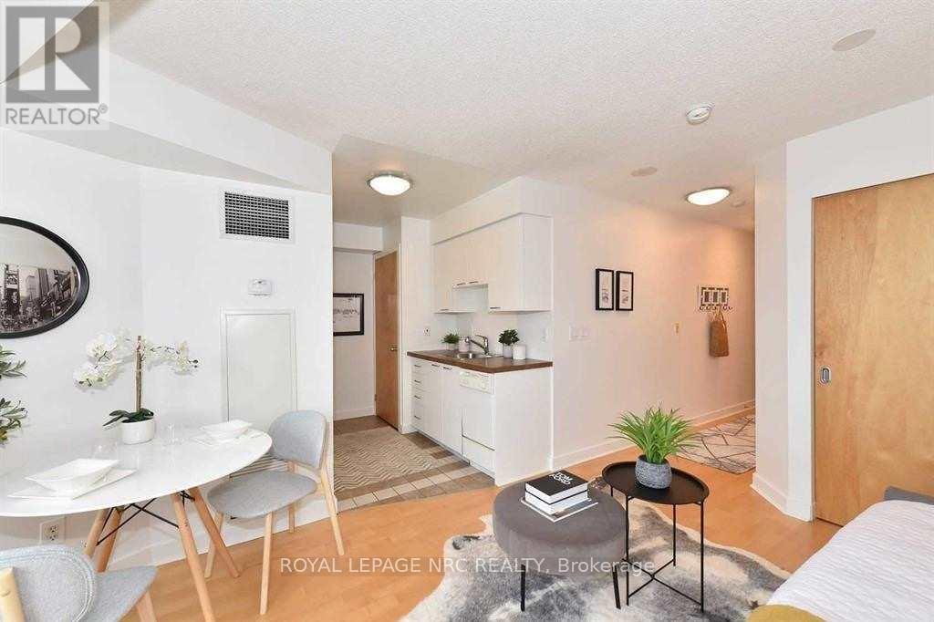 1211 - 255 Richmond Street E, Toronto, Ontario  M5A 4T7 - Photo 7 - C12793302