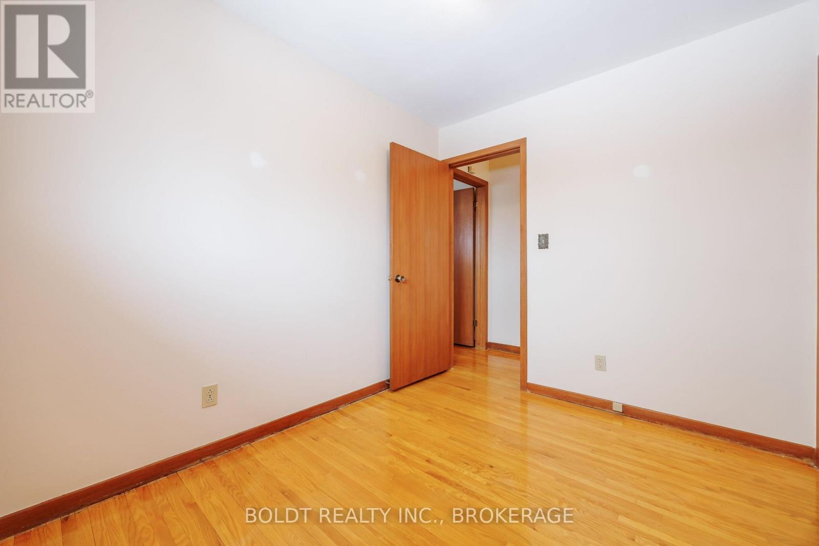 15 Nottingham Court, St. Catharines, Ontario  L2M 1L6 - Photo 13 - X12793410