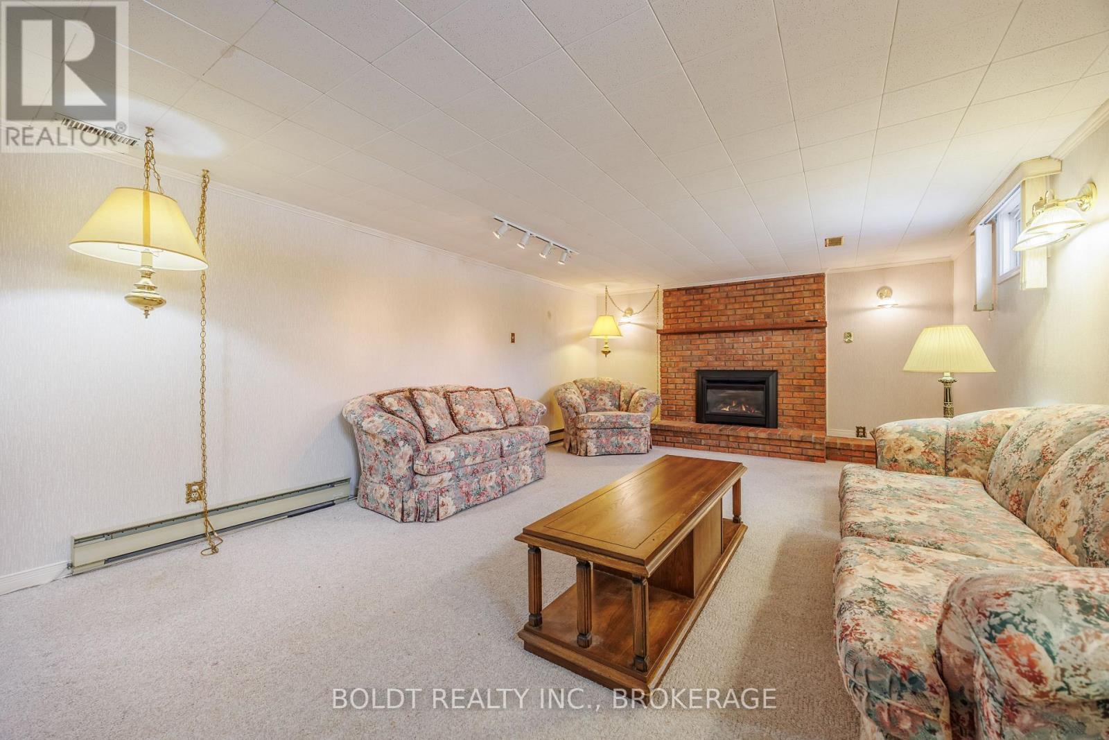 15 Nottingham Court, St. Catharines, Ontario  L2M 1L6 - Photo 17 - X12793410