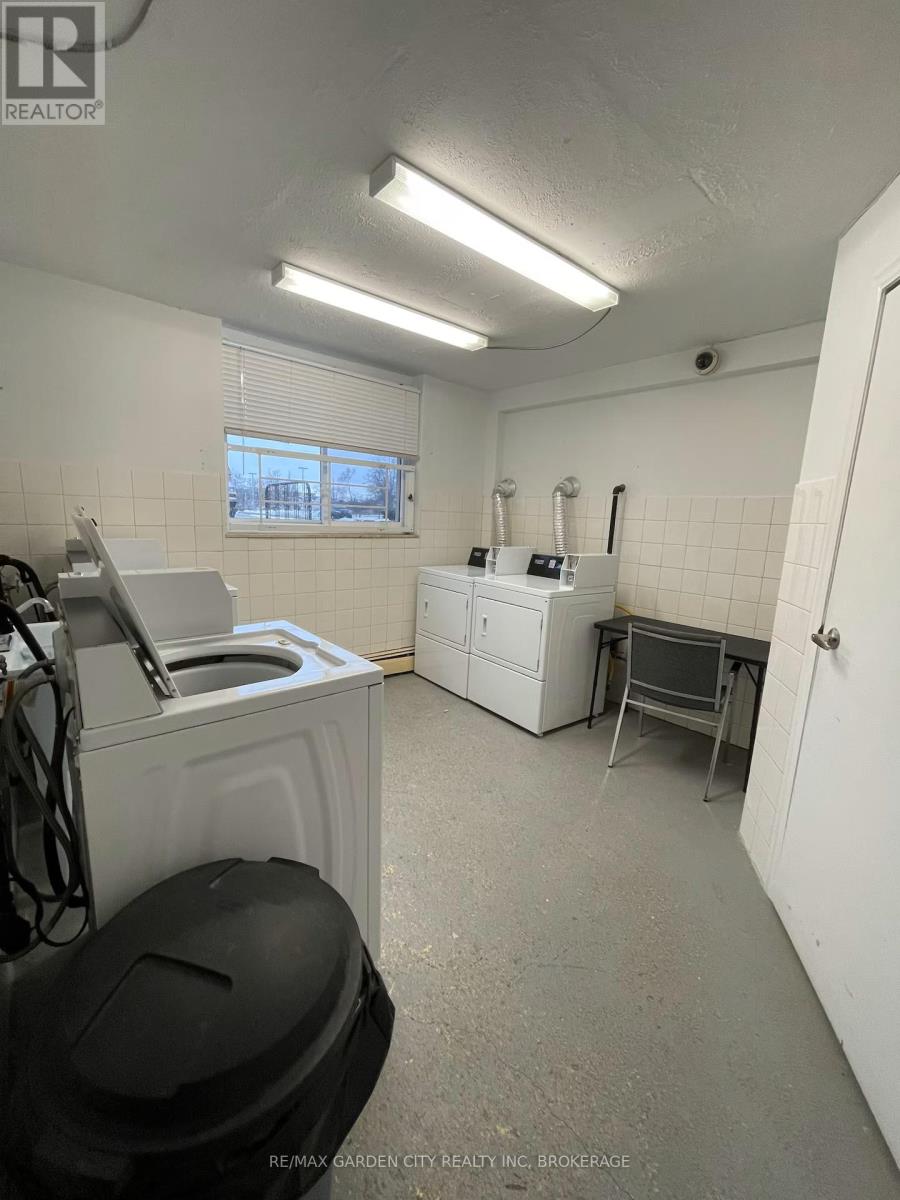 151 Plymouth Road, Welland, Ontario  L3B 3C8 - Photo 21 - X12793712