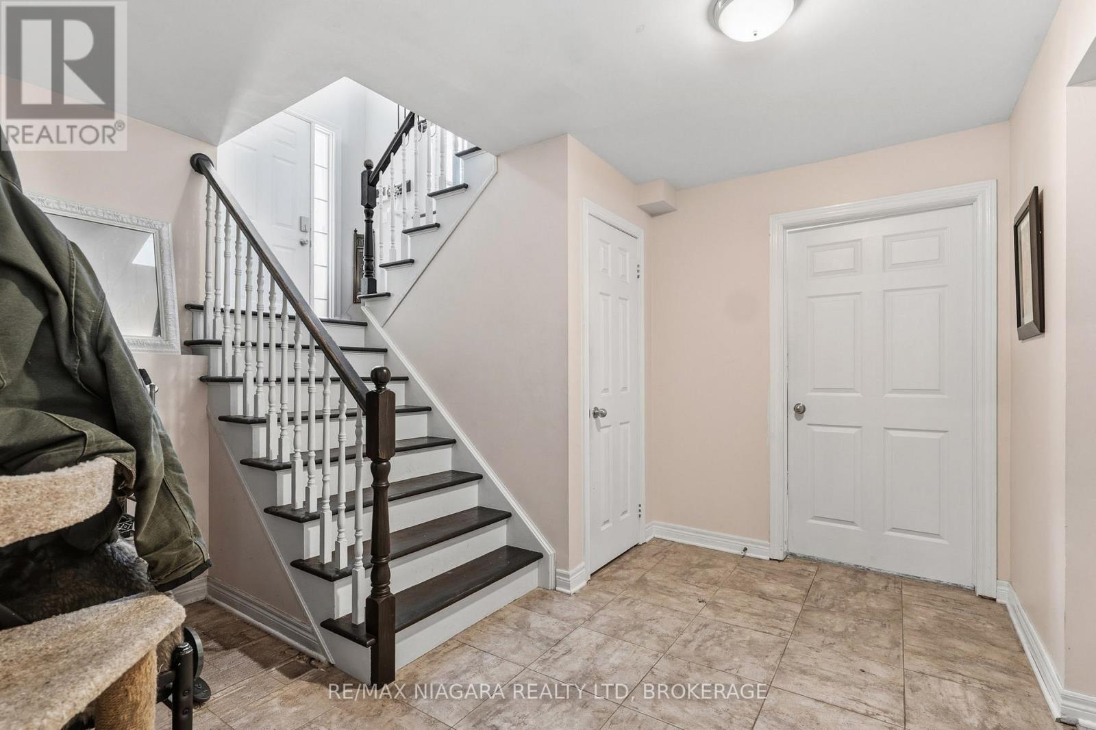 865 Canada Drive, Fort Erie, Ontario  L2A 6S5 - Photo 17 - X12797032