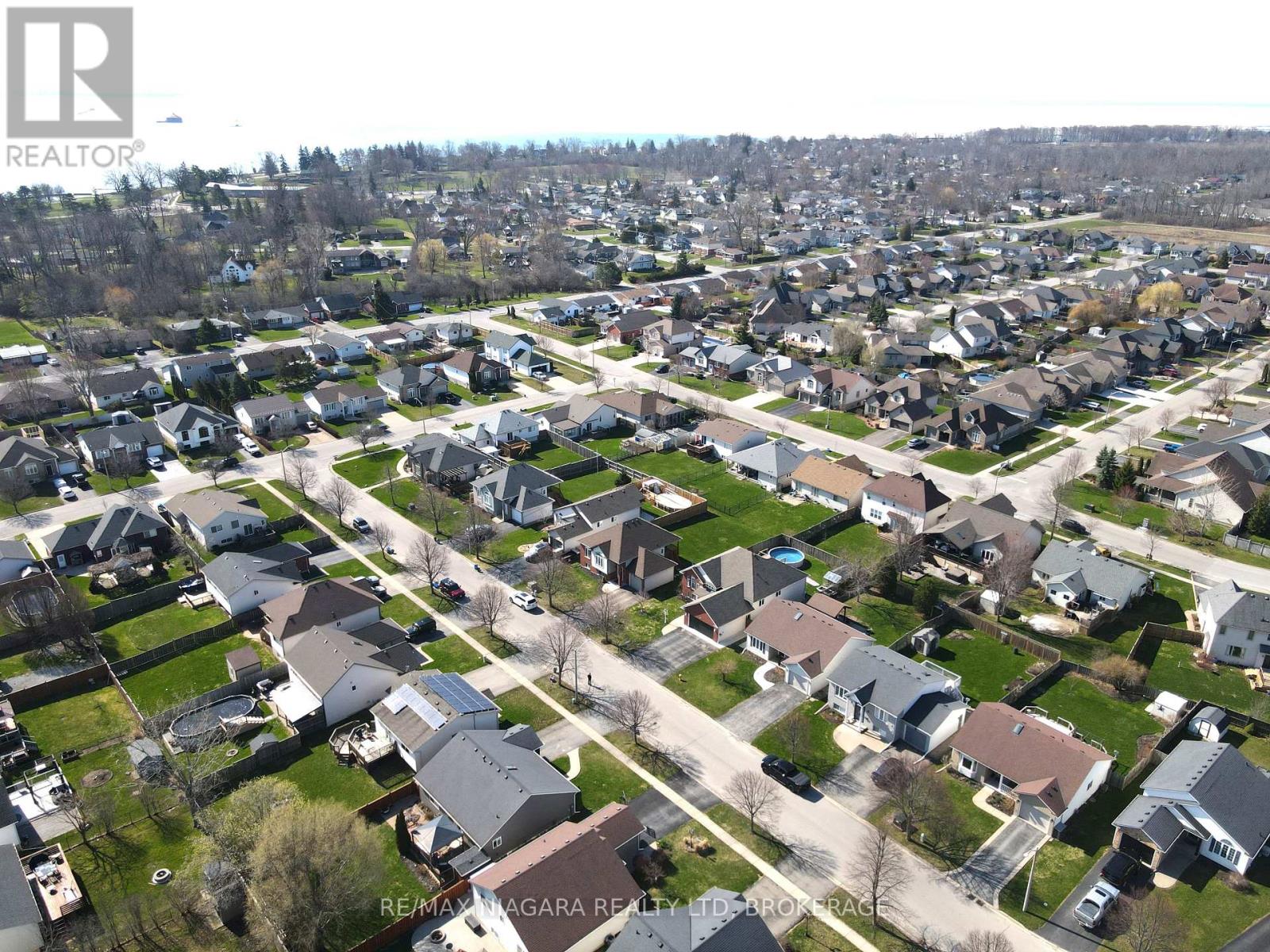 865 Canada Drive, Fort Erie, Ontario  L2A 6S5 - Photo 37 - X12797032