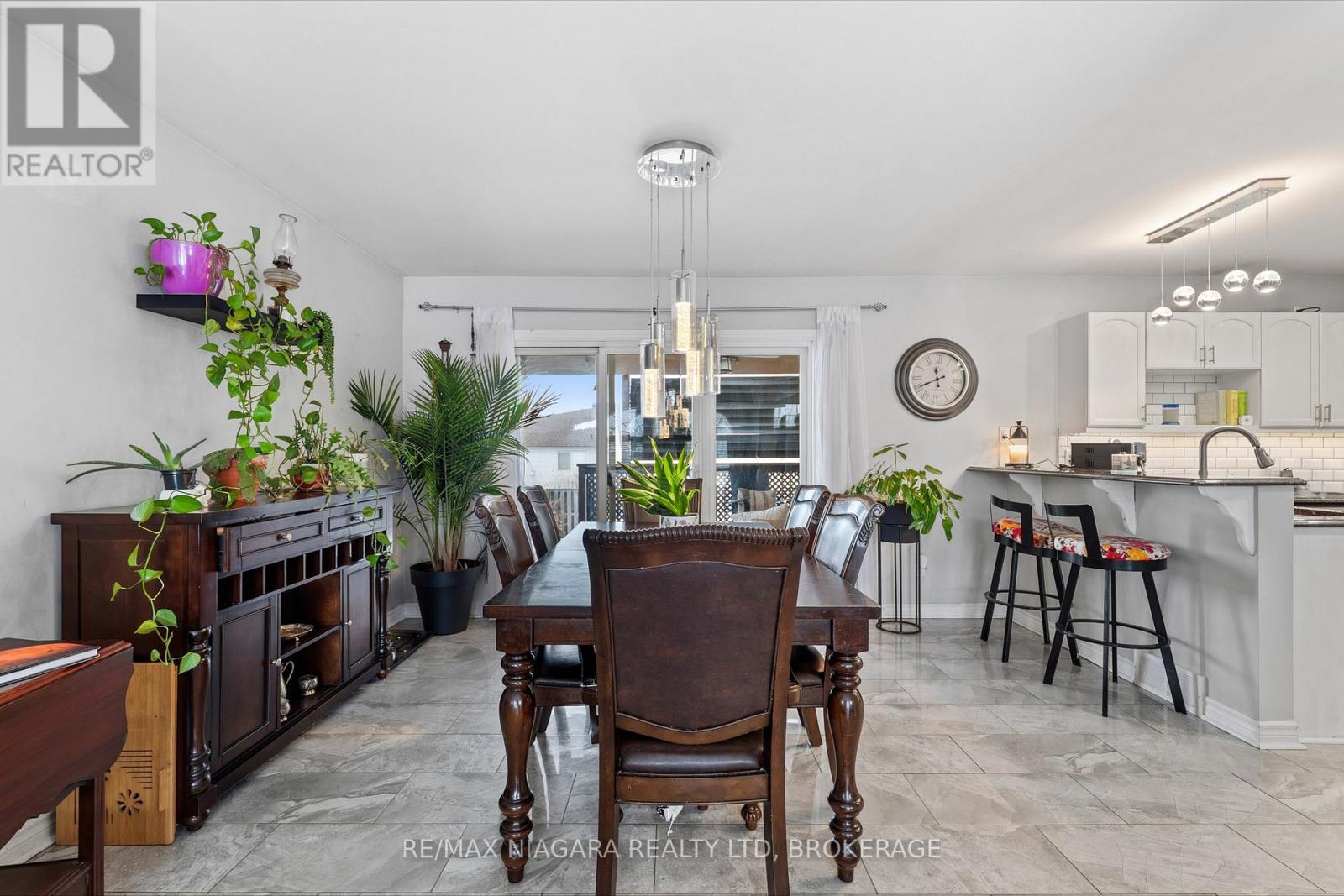 865 Canada Drive, Fort Erie, Ontario  L2A 6S5 - Photo 6 - X12797032