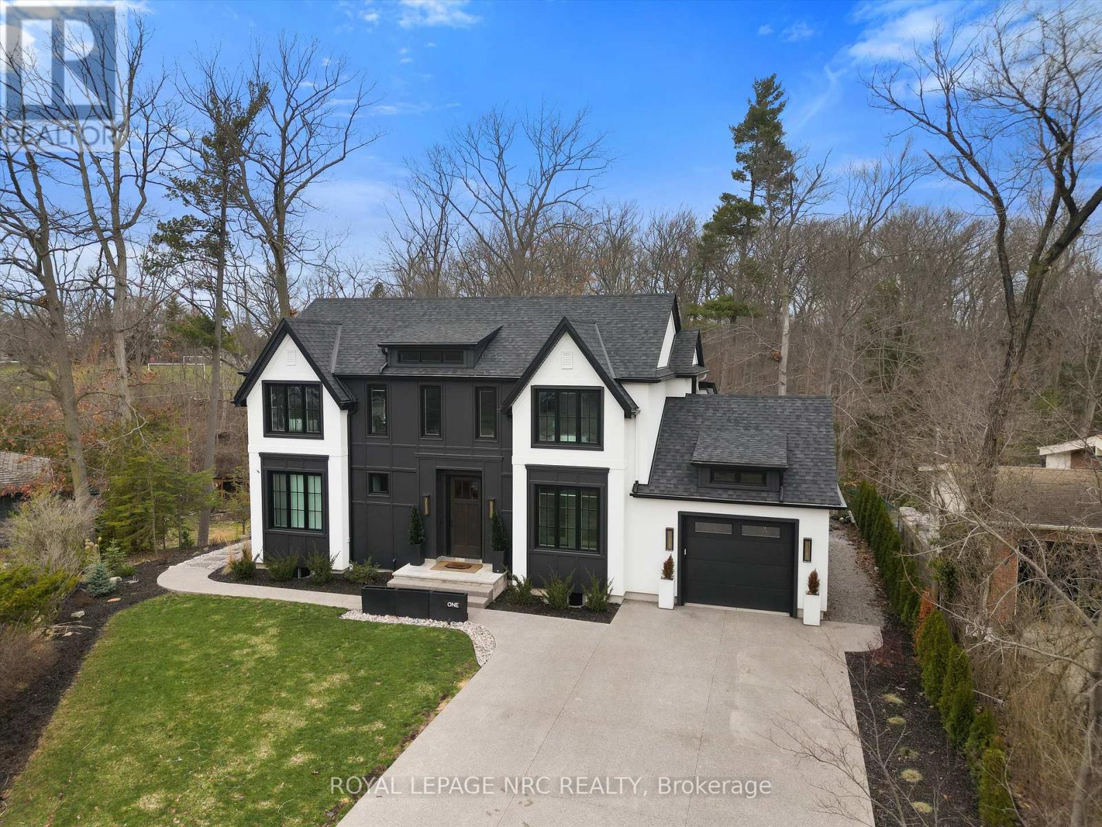 1 BRIARFIELD CRESCENT, St. Catharines, Ontario