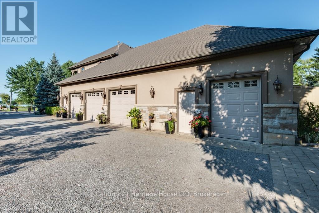 4025 Niagara River Parkway, Fort Erie, Ontario  L0S 1S0 - Photo 8 - X12799672