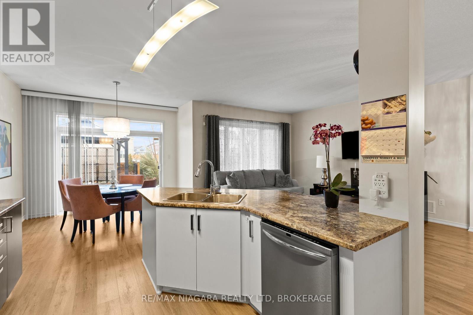 8424 Mulberry Drive, Niagara Falls, Ontario  L2H 0K4 - Photo 13 - X12803674