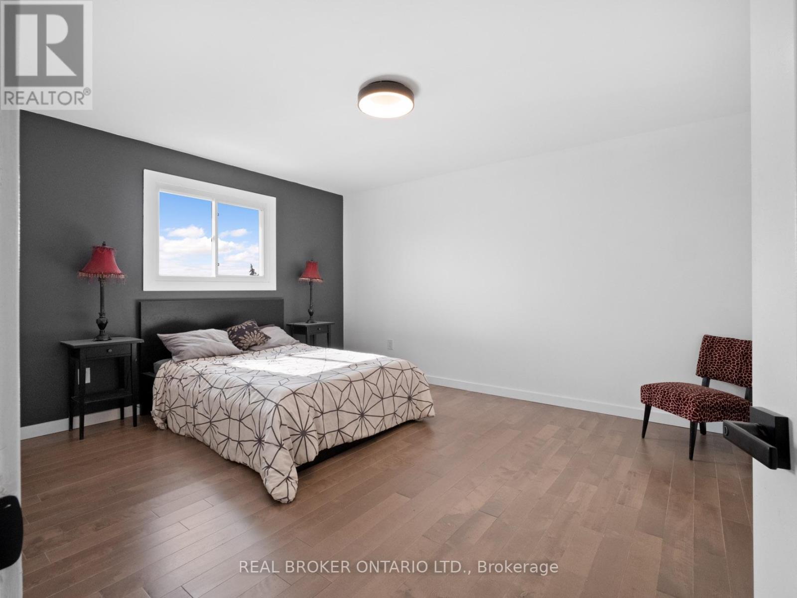 24 Keefer Road, Thorold, Ontario  L2V 4Y4 - Photo 28 - X12804280