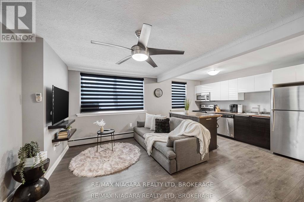 8 - 4538 HURON STREET, Niagara Falls, Ontario