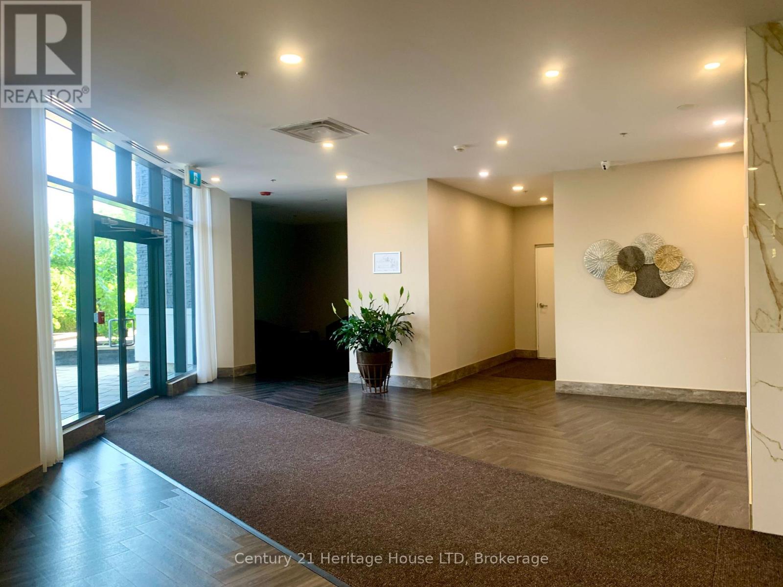 313 - 7711 Green Vista Gate, Niagara Falls, Ontario  L2G 0A8 - Photo 3 - X12810370