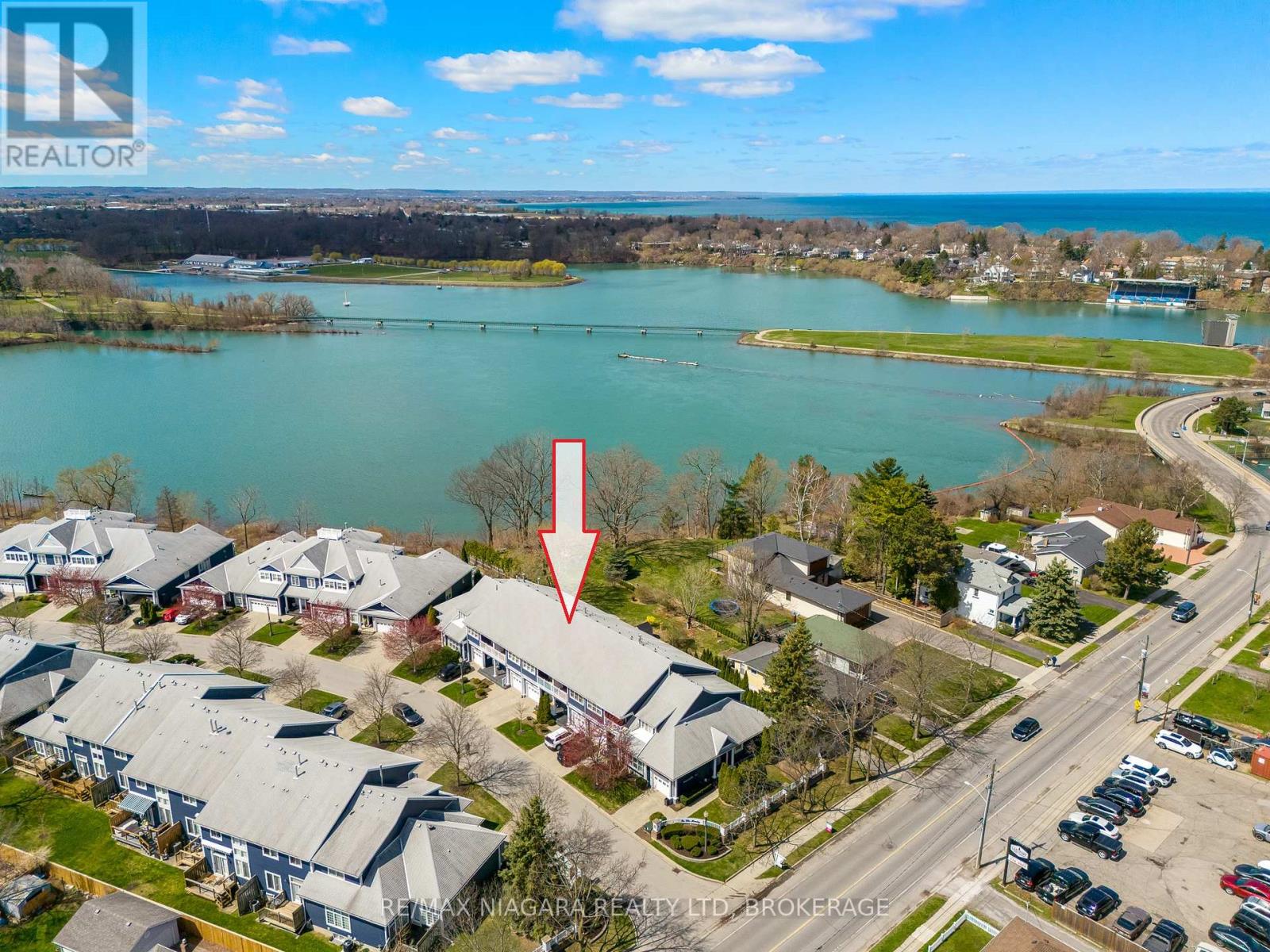 4 - 88 Lakeport Road, St. Catharines, Ontario  L2N 4P8 - Photo 4 - X12818438
