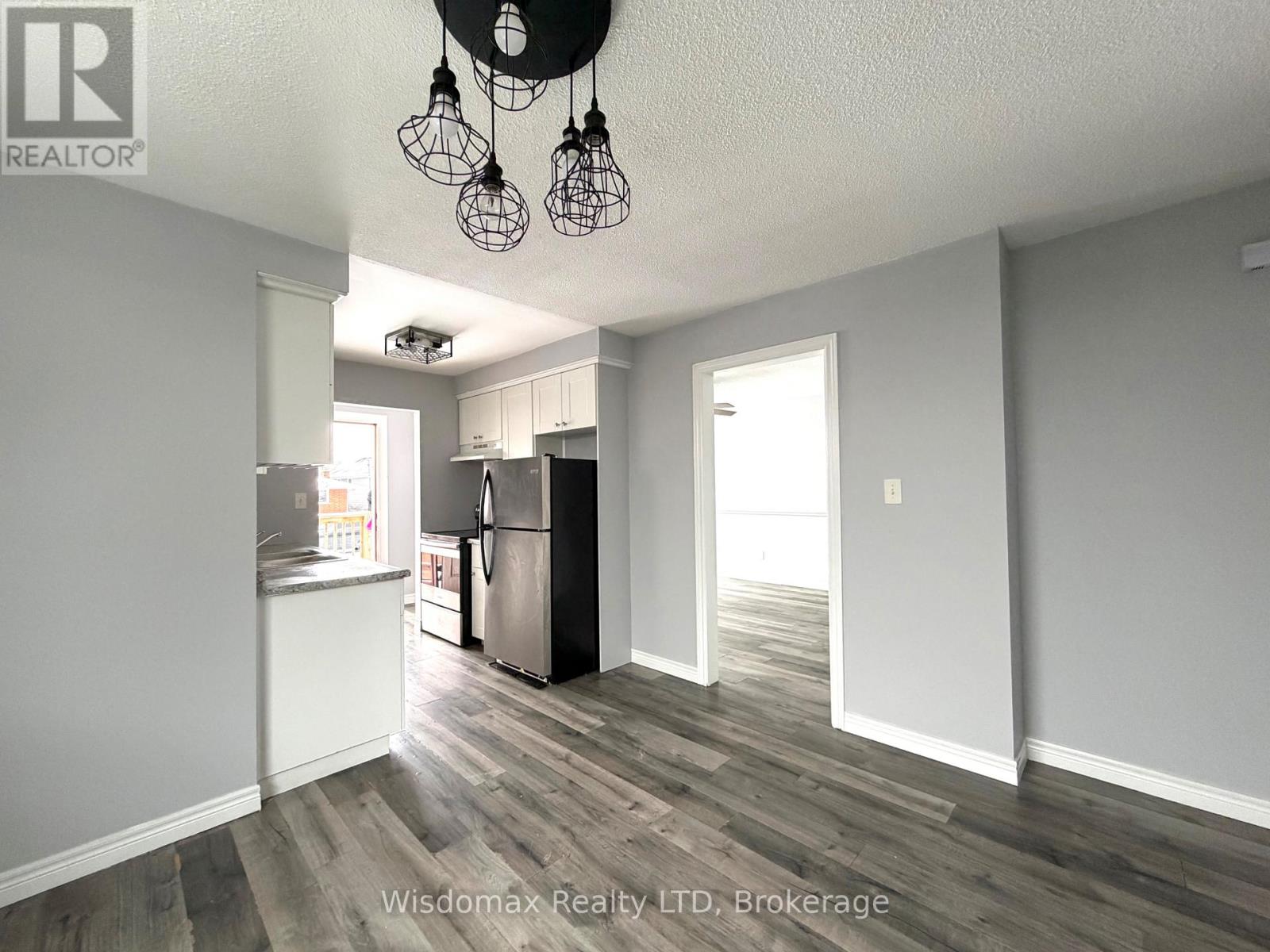 7 Kirk Street, St. Catharines, Ontario  L2S 1B8 - Photo 6 - X12820596