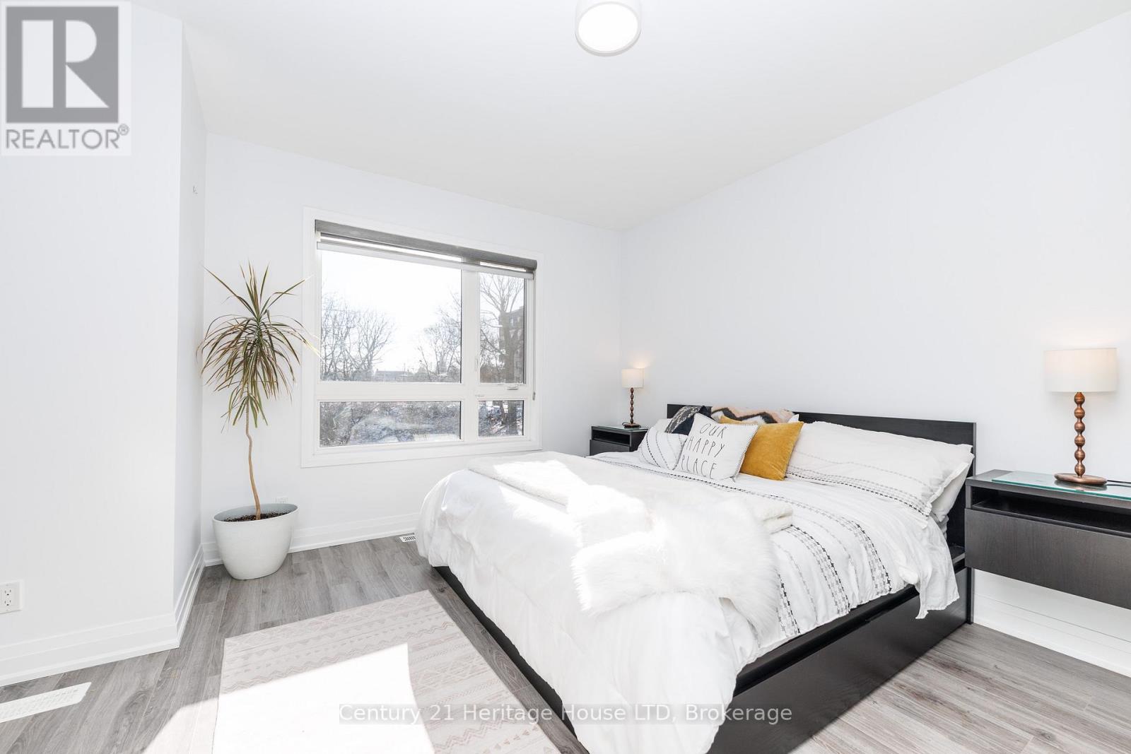 8 - 39 Robinson Street N, Grimsby, Ontario  L3M 3C9 - Photo 23 - X12823066