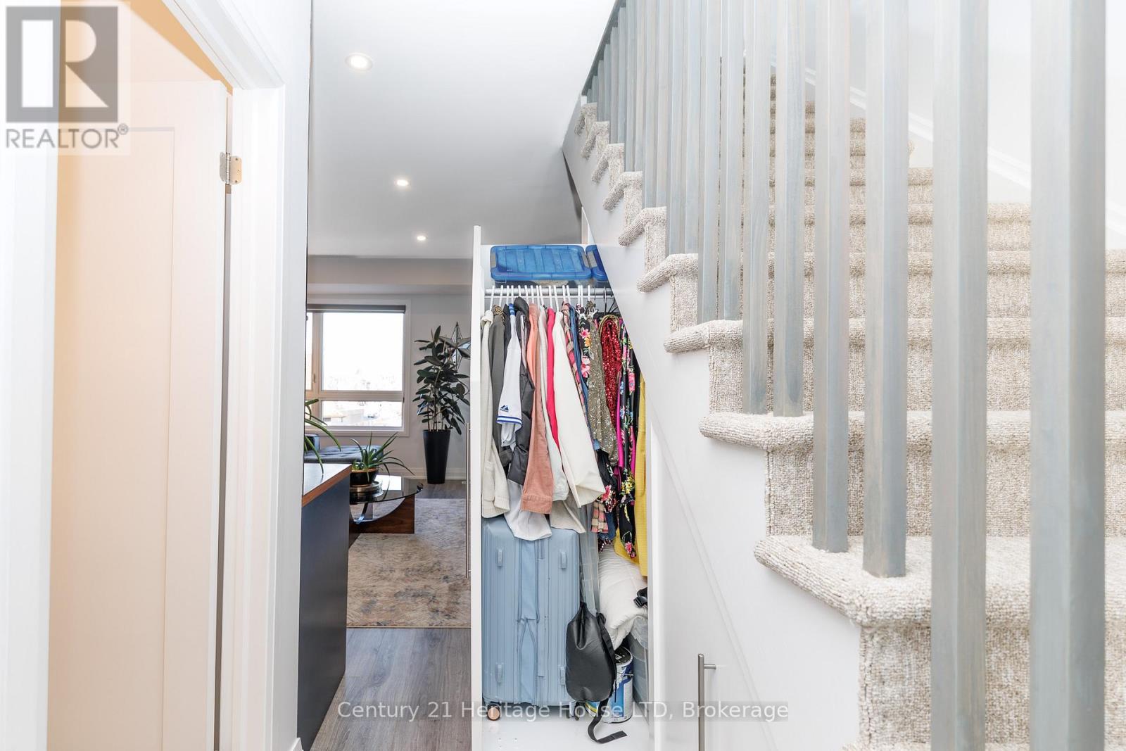 8 - 39 Robinson Street N, Grimsby, Ontario  L3M 3C9 - Photo 35 - X12823066