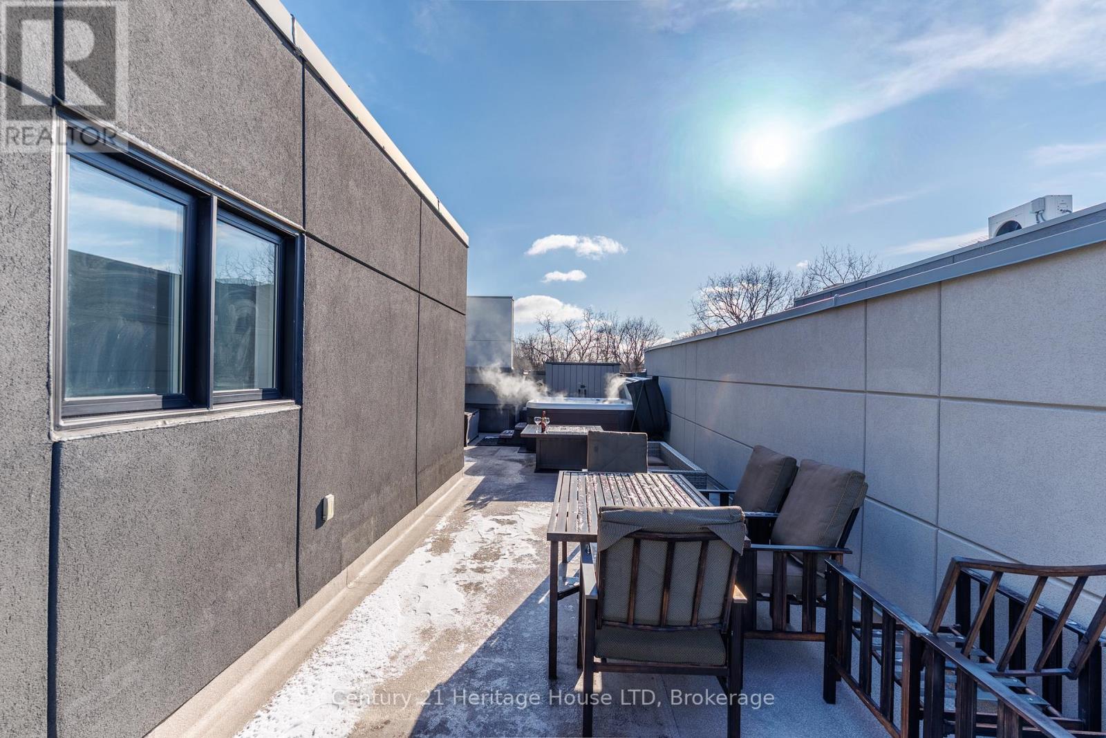 8 - 39 Robinson Street N, Grimsby, Ontario  L3M 3C9 - Photo 38 - X12823066