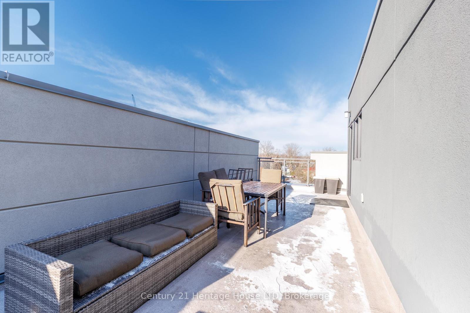 8 - 39 Robinson Street N, Grimsby, Ontario  L3M 3C9 - Photo 42 - X12823066